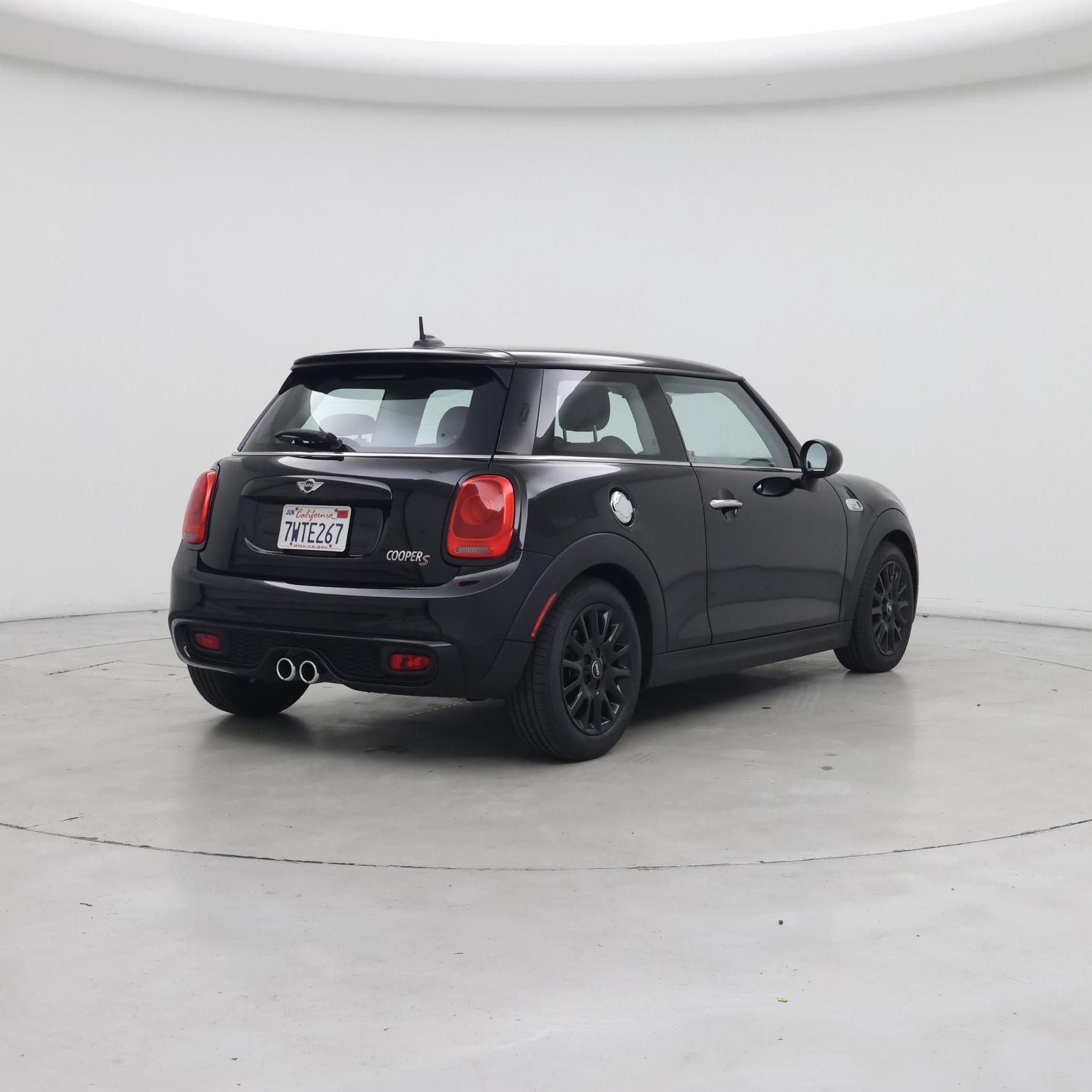Thumbnail: 2016 MINI Cooper Hardtop - 8