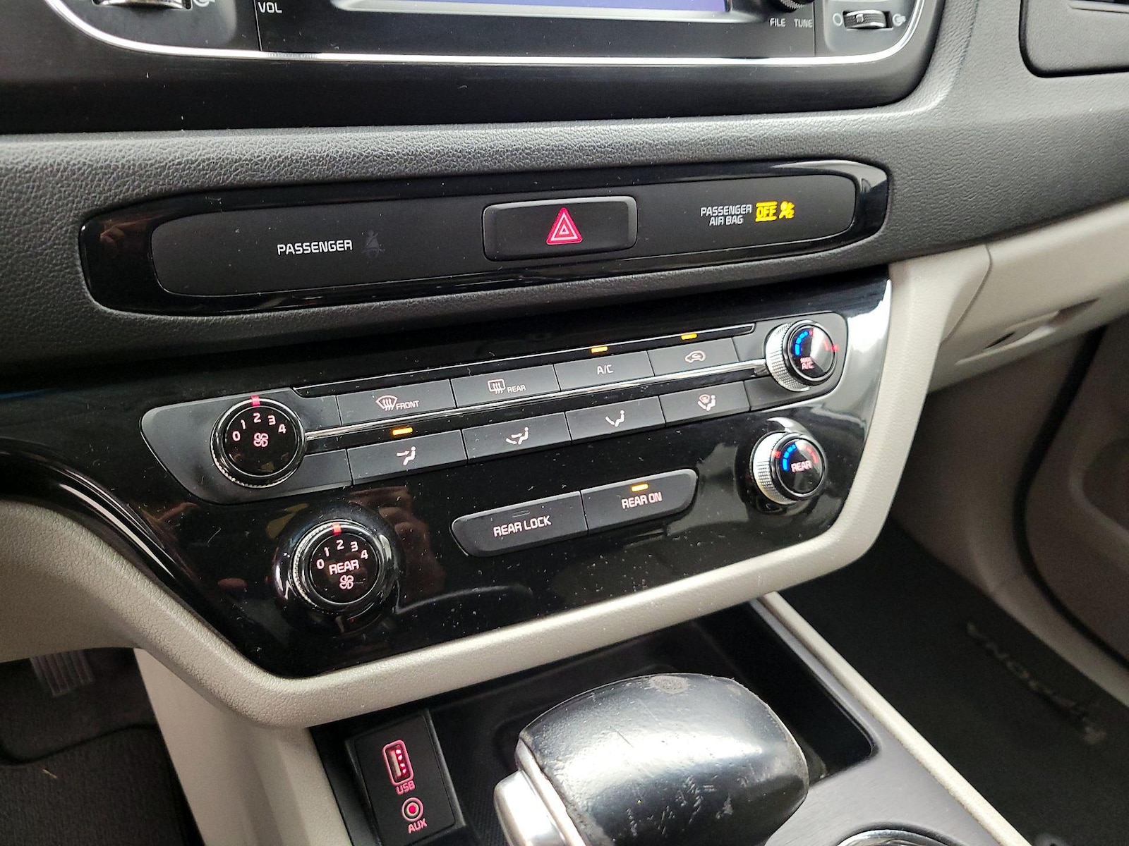 2019 Kia Sedona EX - Photo 17