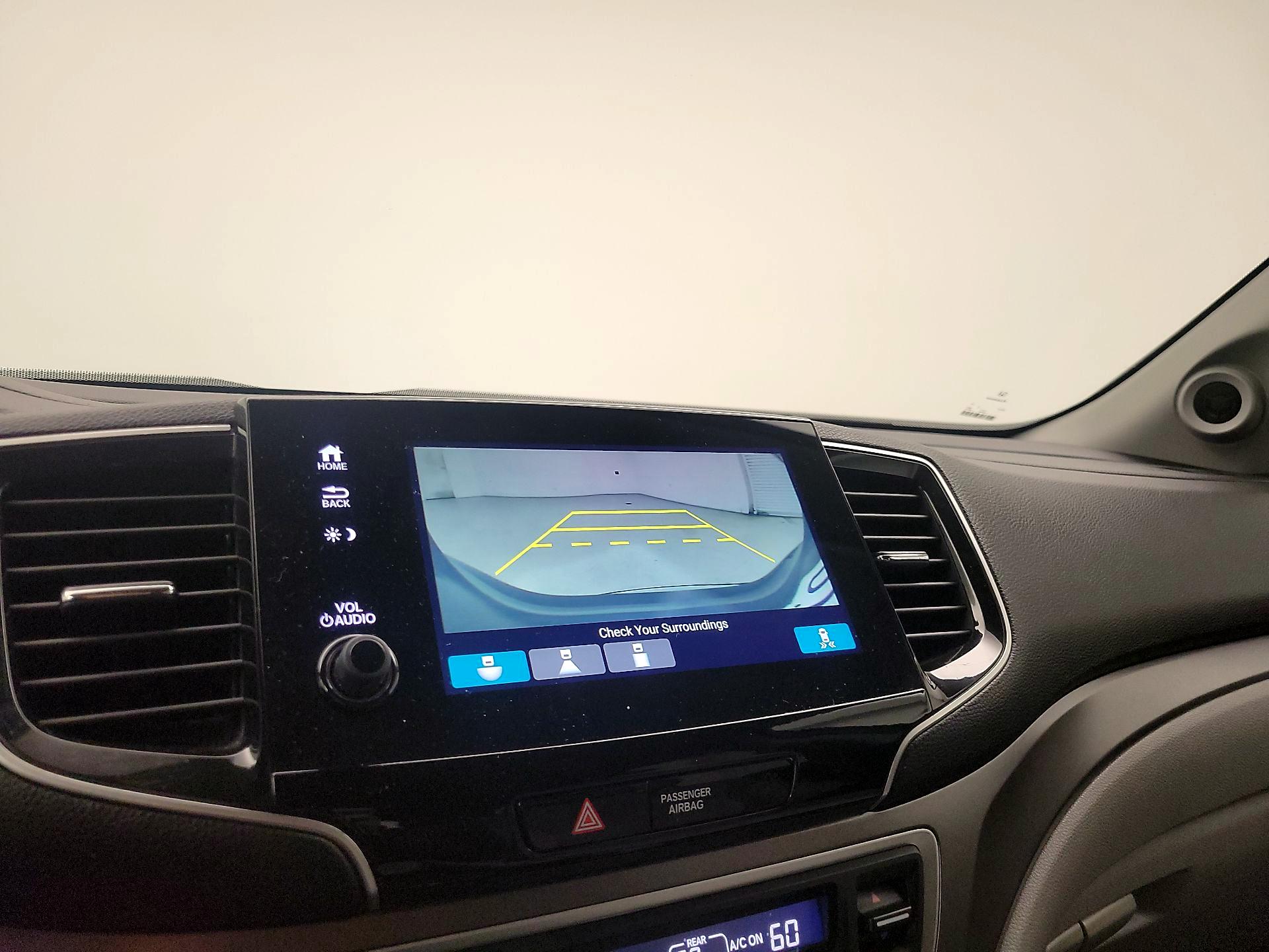 Thumbnail: 2020 Honda Pilot - 14