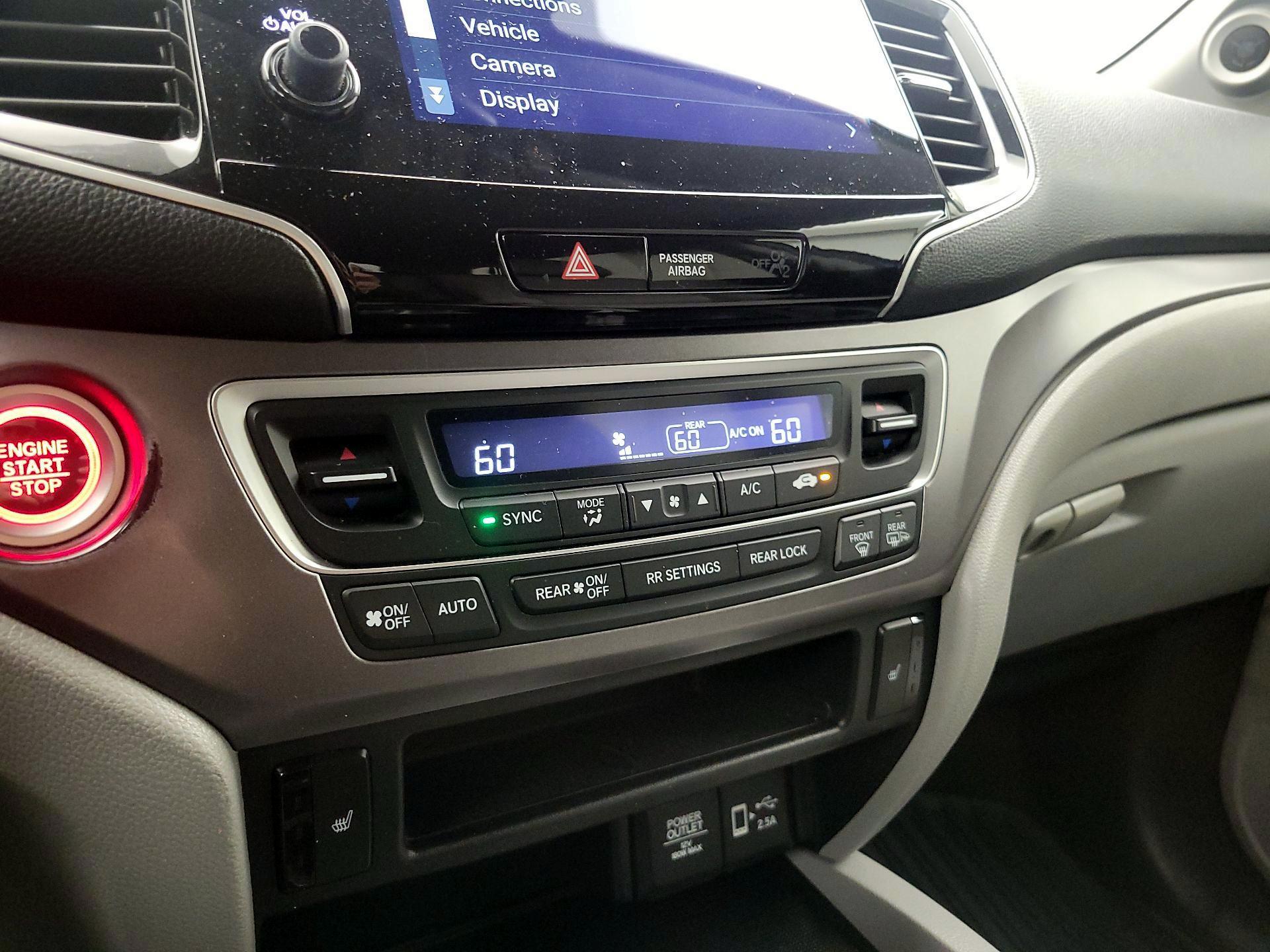 Thumbnail: 2020 Honda Pilot - 16