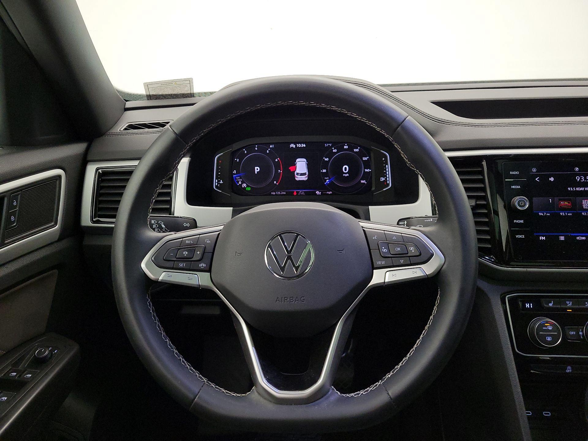 Thumbnail: 2023 Volkswagen Atlas - 10