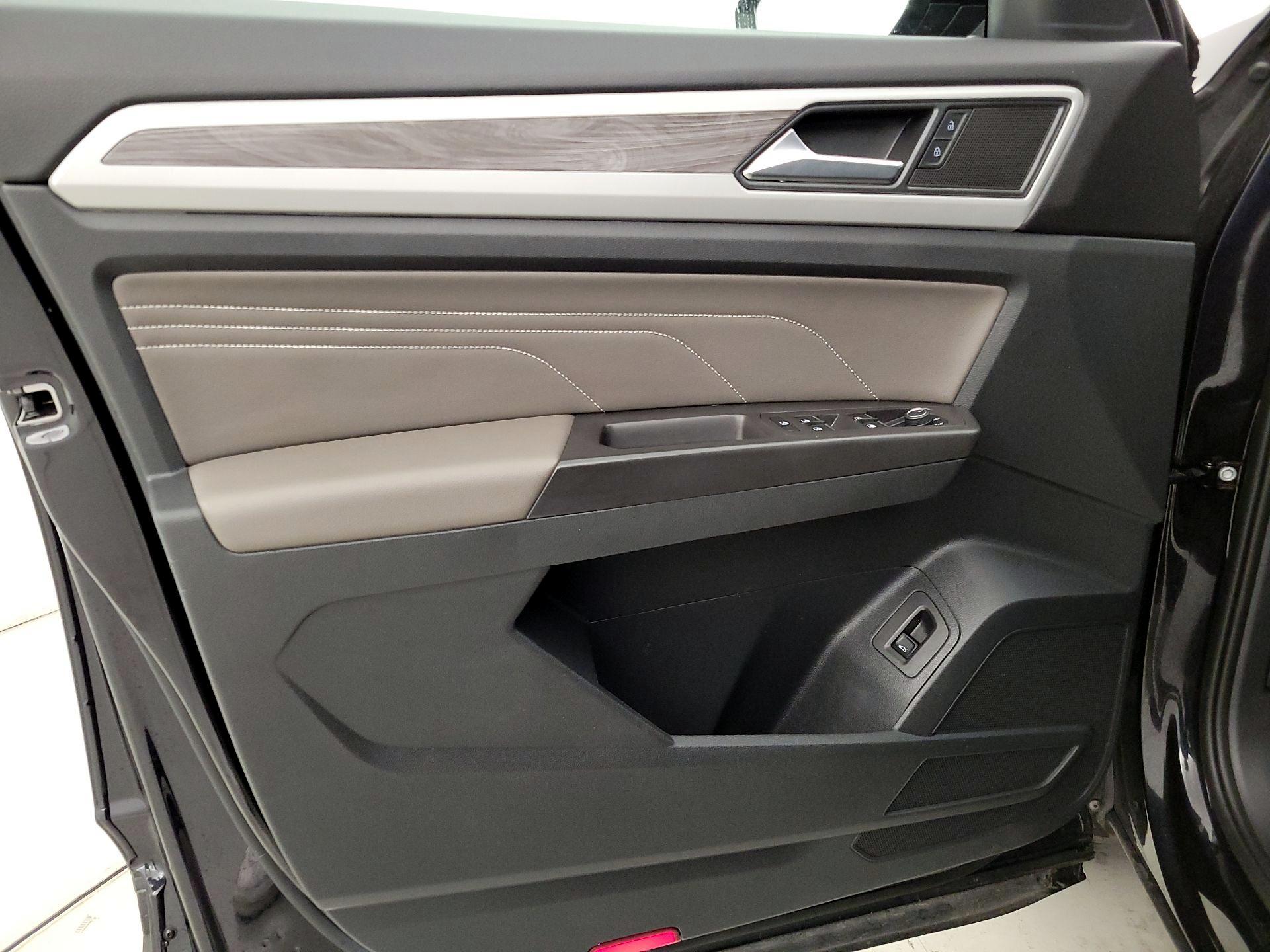 Thumbnail: 2023 Volkswagen Atlas - 12