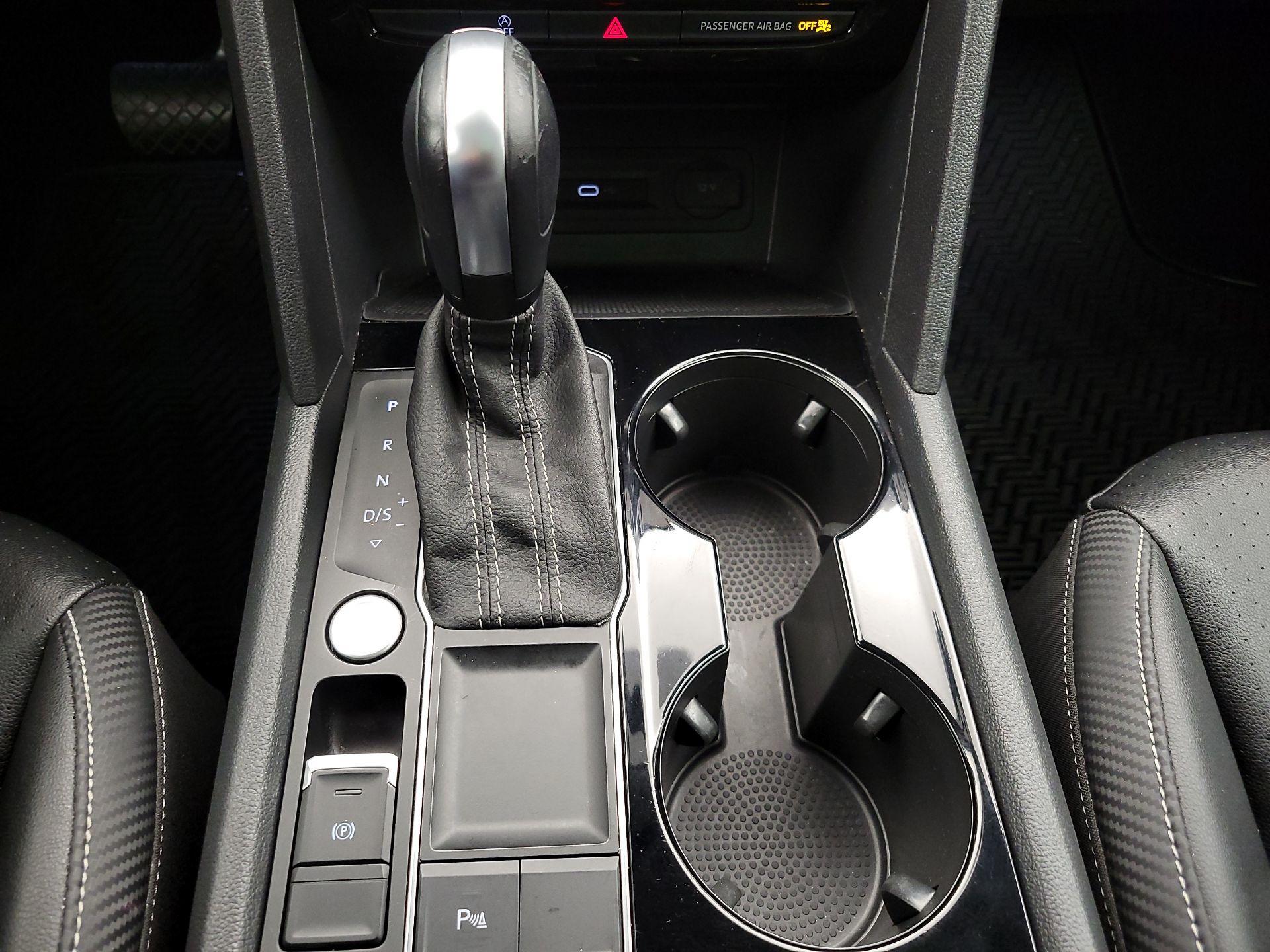 Thumbnail: 2023 Volkswagen Atlas - 17