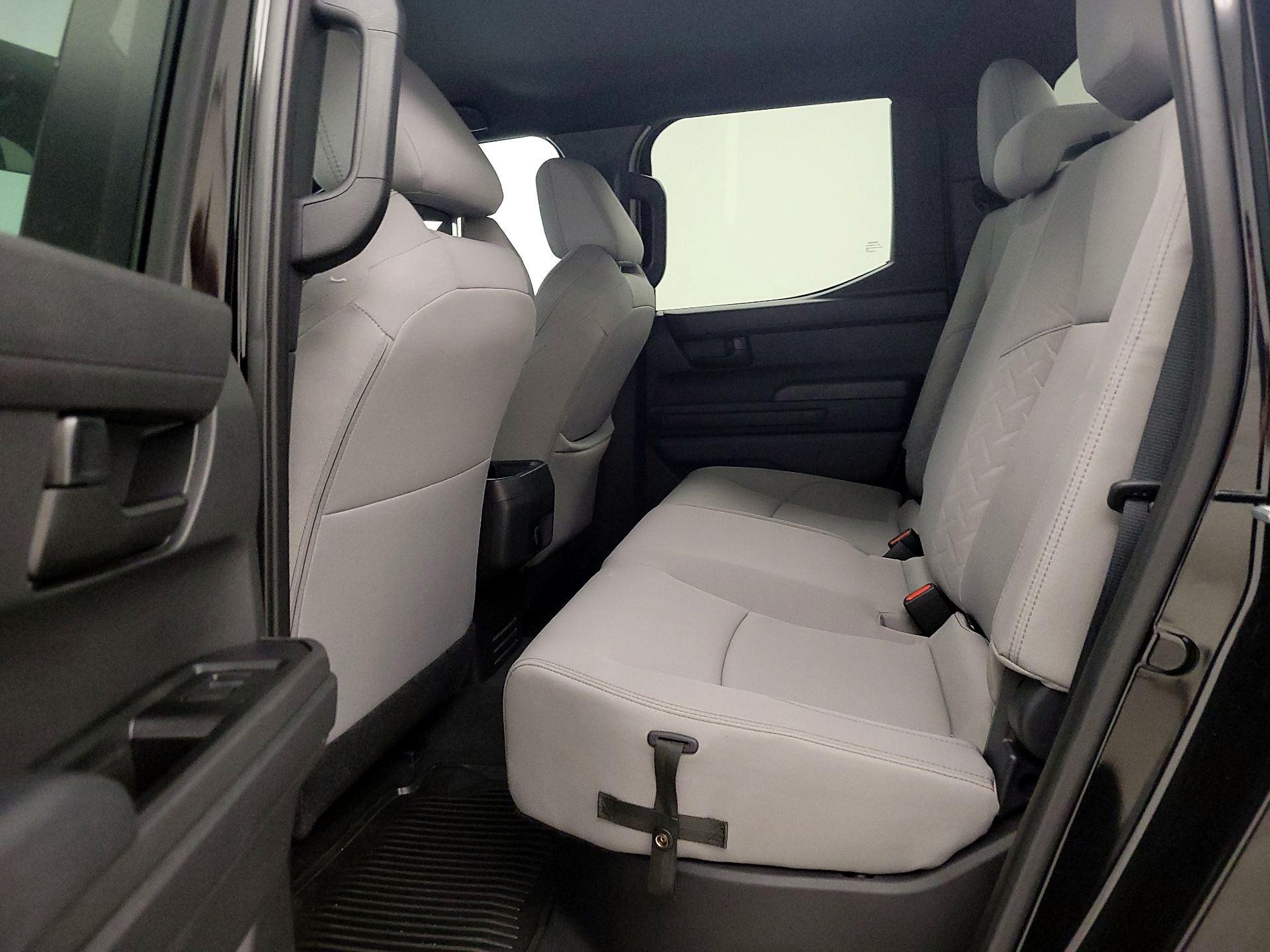 Thumbnail: 2024 Toyota Tacoma - 19