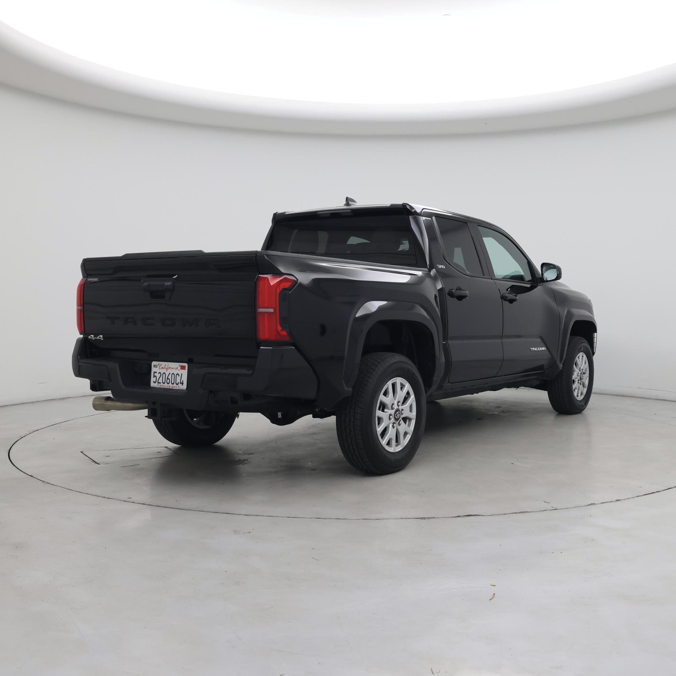 Thumbnail: 2024 Toyota Tacoma - 8