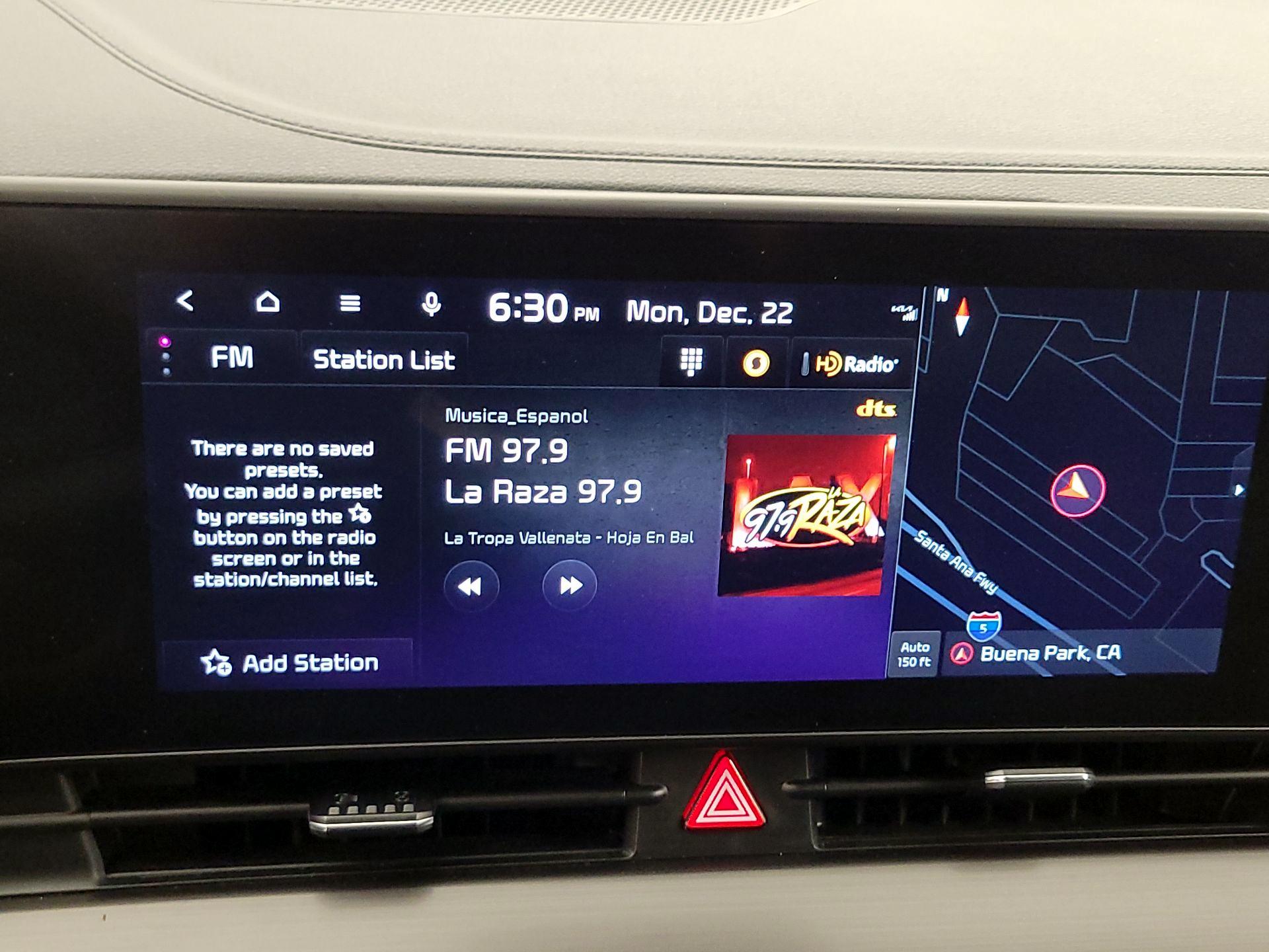 Thumbnail: 2023 Kia Sportage - 16