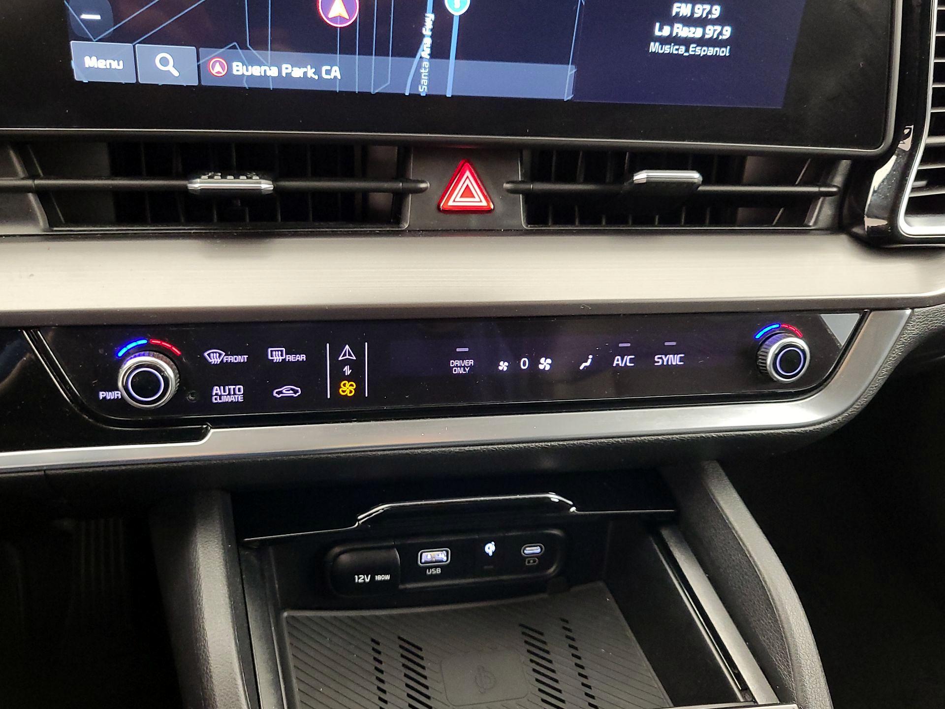 Thumbnail: 2023 Kia Sportage - 17