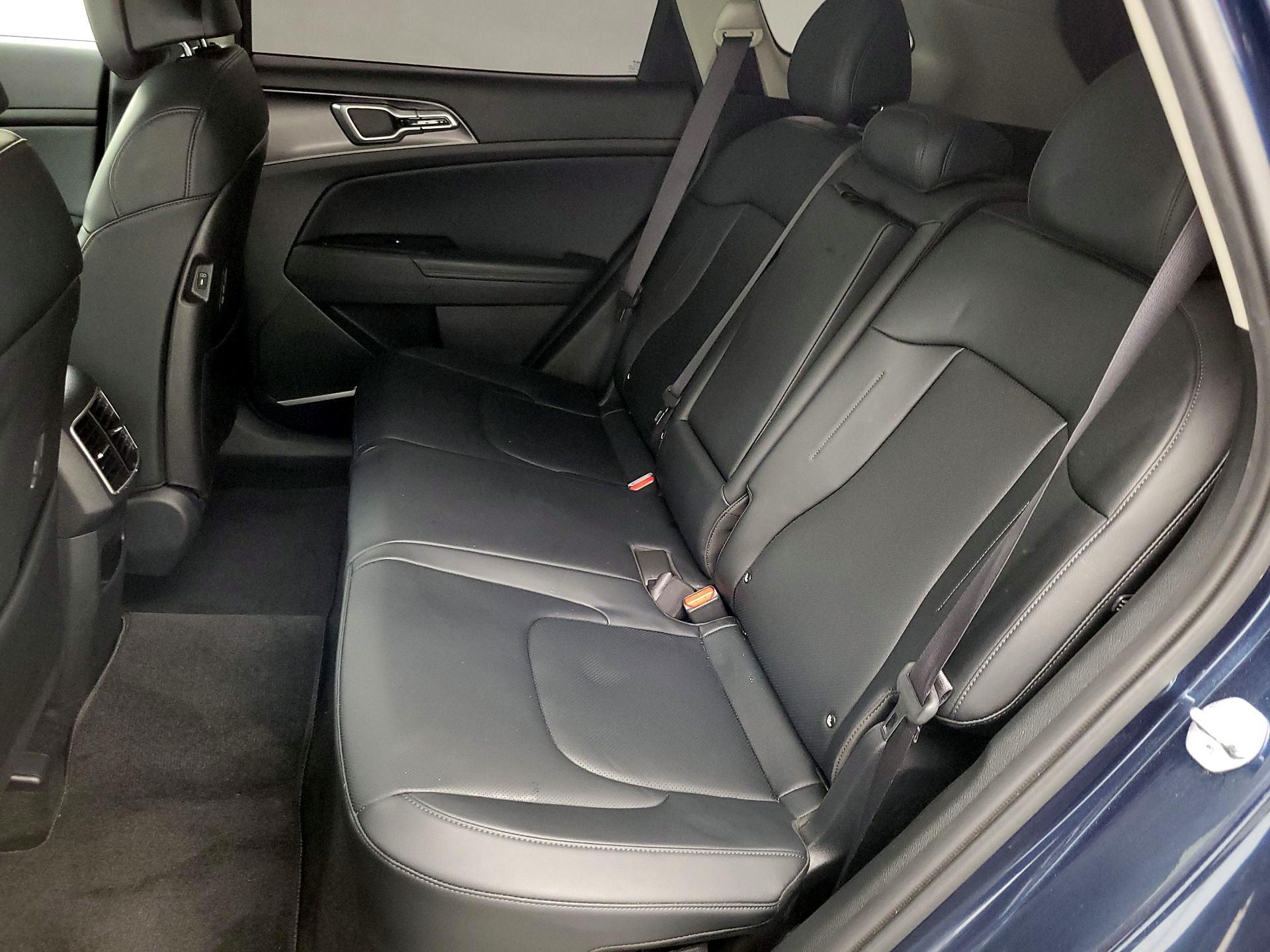 Thumbnail: 2023 Kia Sportage - 20