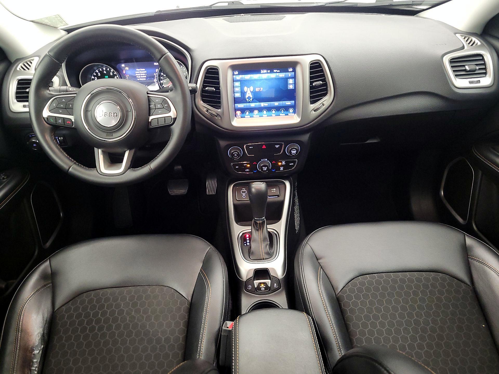 Thumbnail: 2018 Jeep Compass - 9