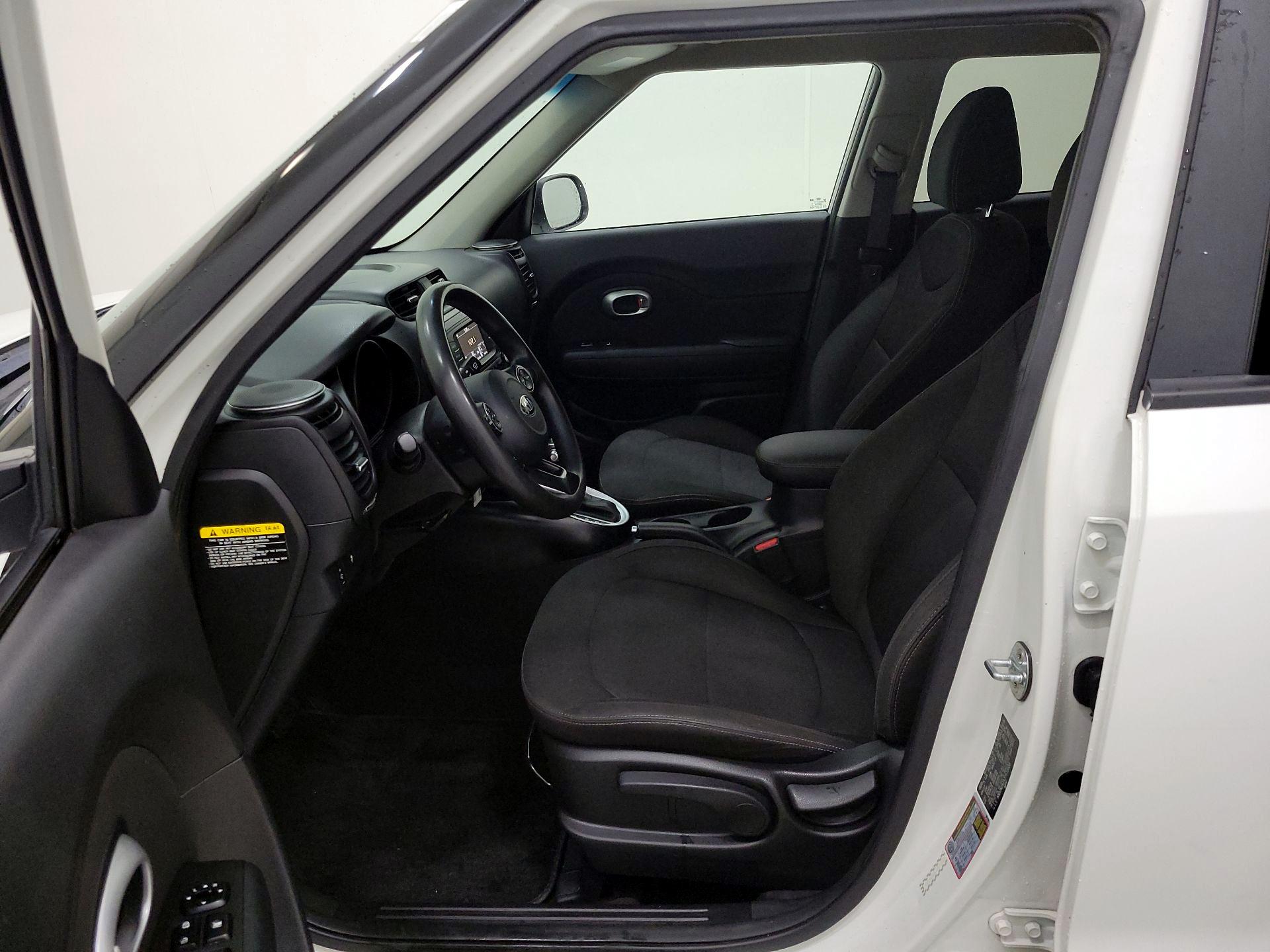 Thumbnail: 2018 Kia Soul - 11