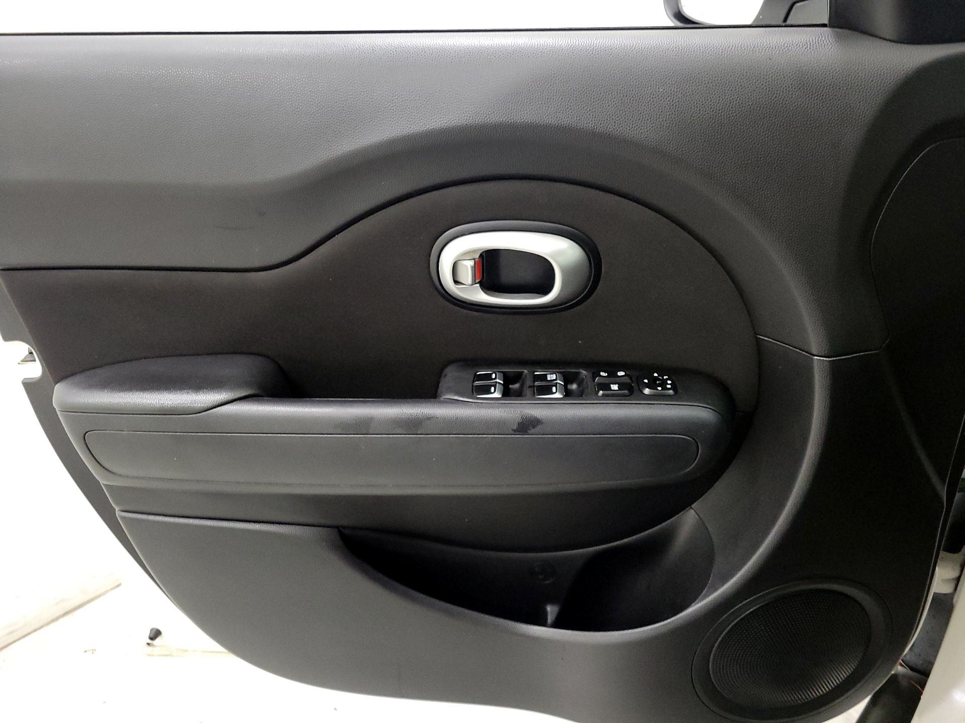 Thumbnail: 2018 Kia Soul - 12