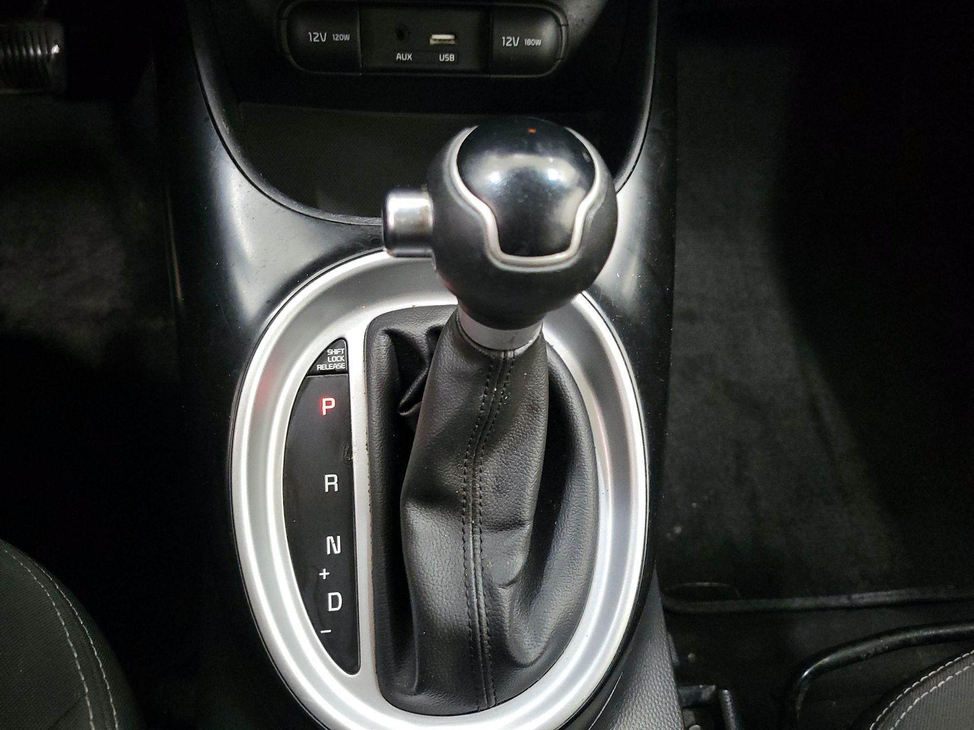 Thumbnail: 2018 Kia Soul - 16