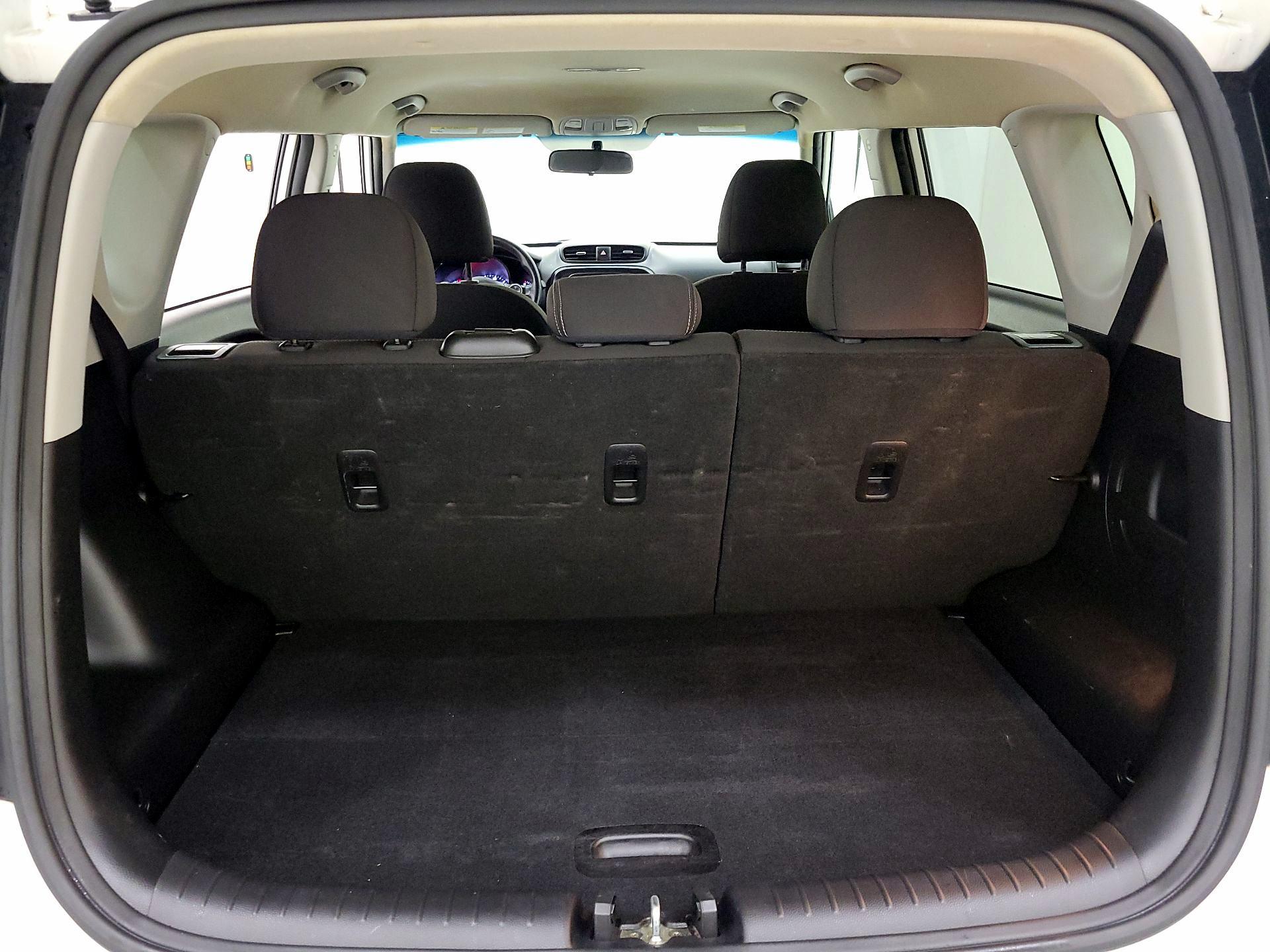 Thumbnail: 2018 Kia Soul - 19