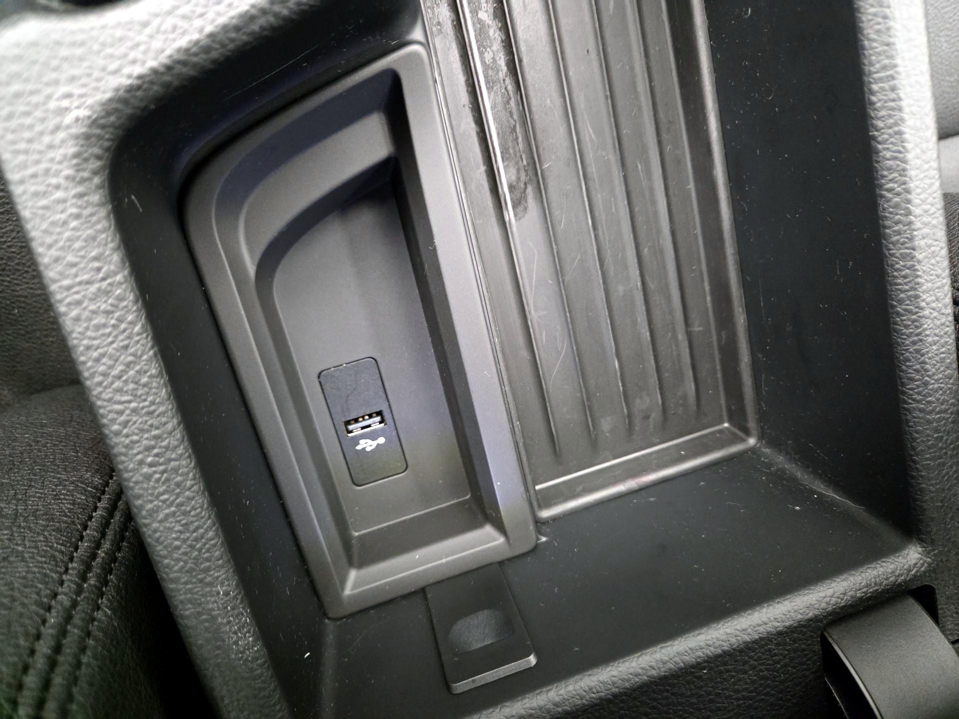 Thumbnail: 2018 BMW 3 Series - 19