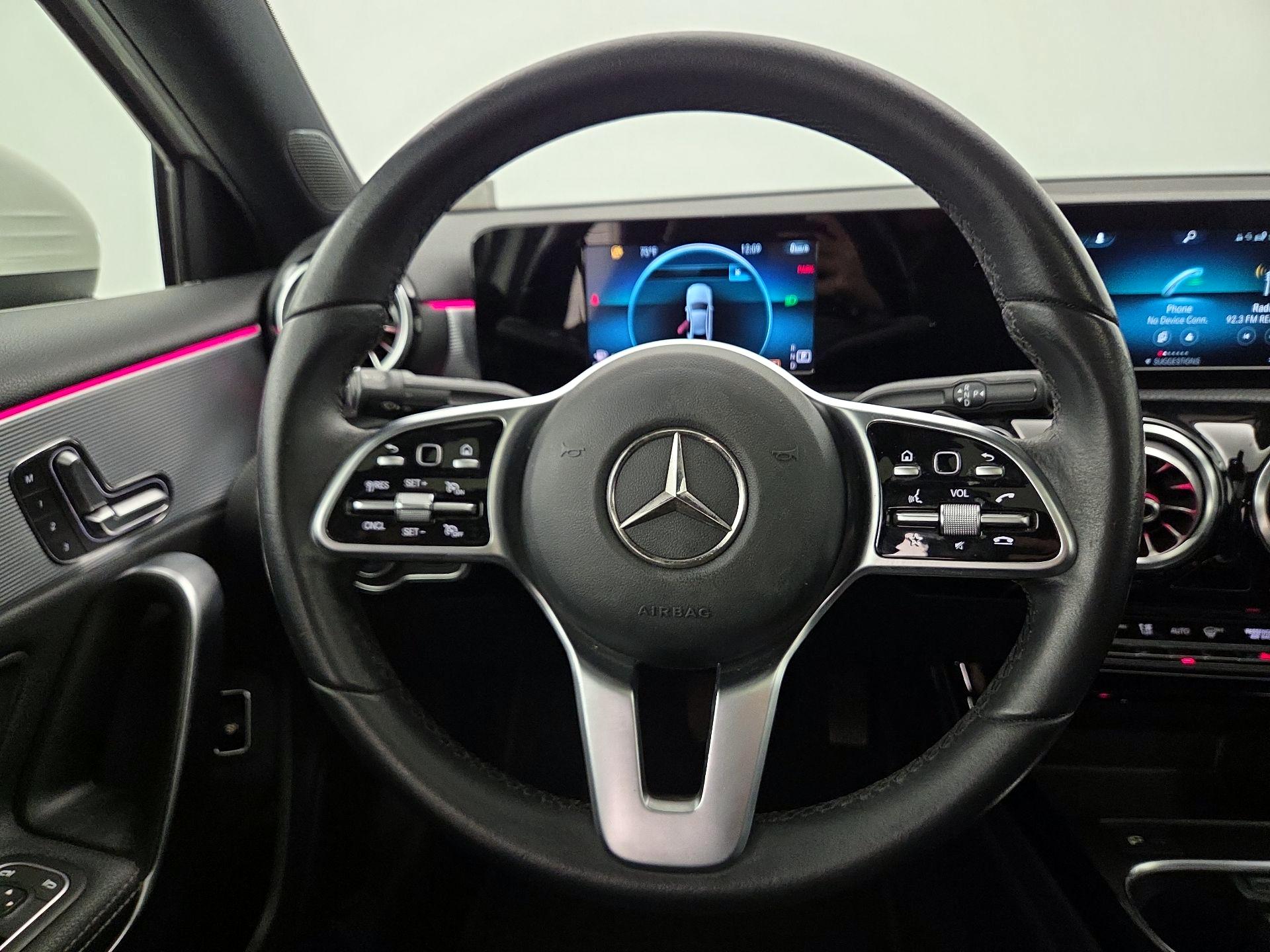 Thumbnail: 2020 Mercedes-Benz A-Class - 10