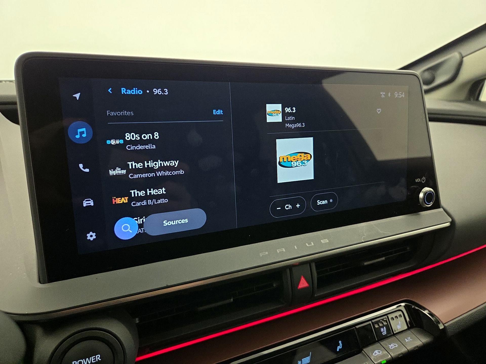 Thumbnail: 2024 Toyota Prius Prime - 15