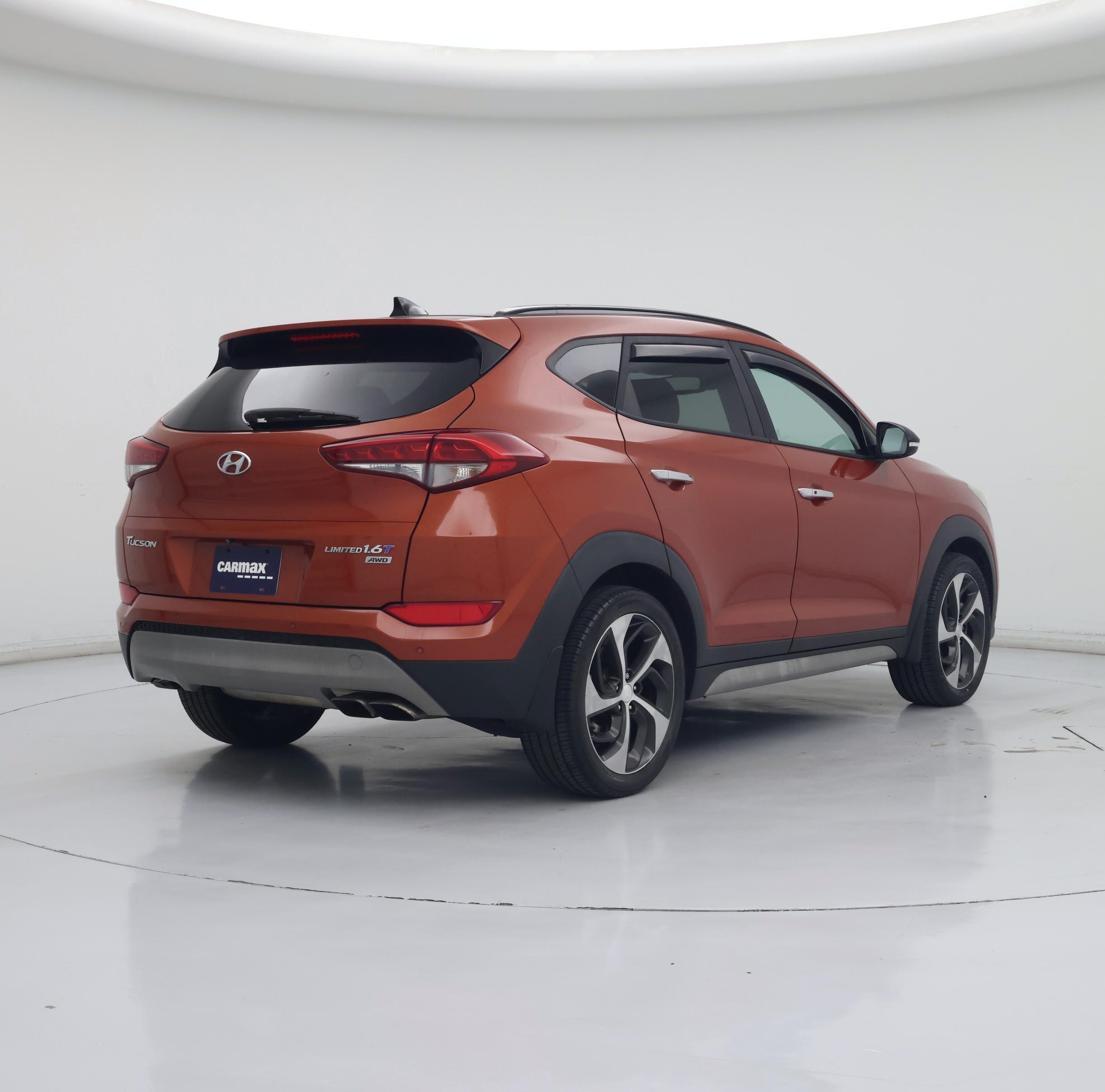 Thumbnail: 2017 Hyundai Tucson - 8