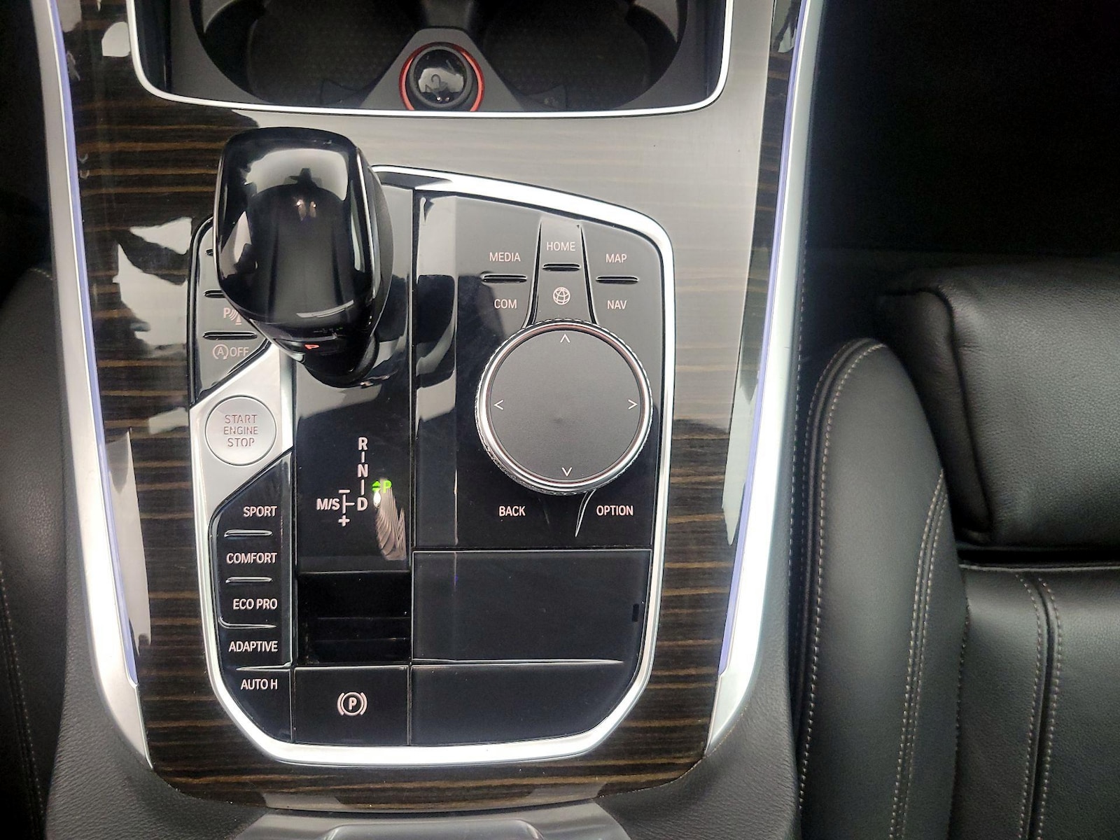 2020 BMW X5 40i - Photo 18