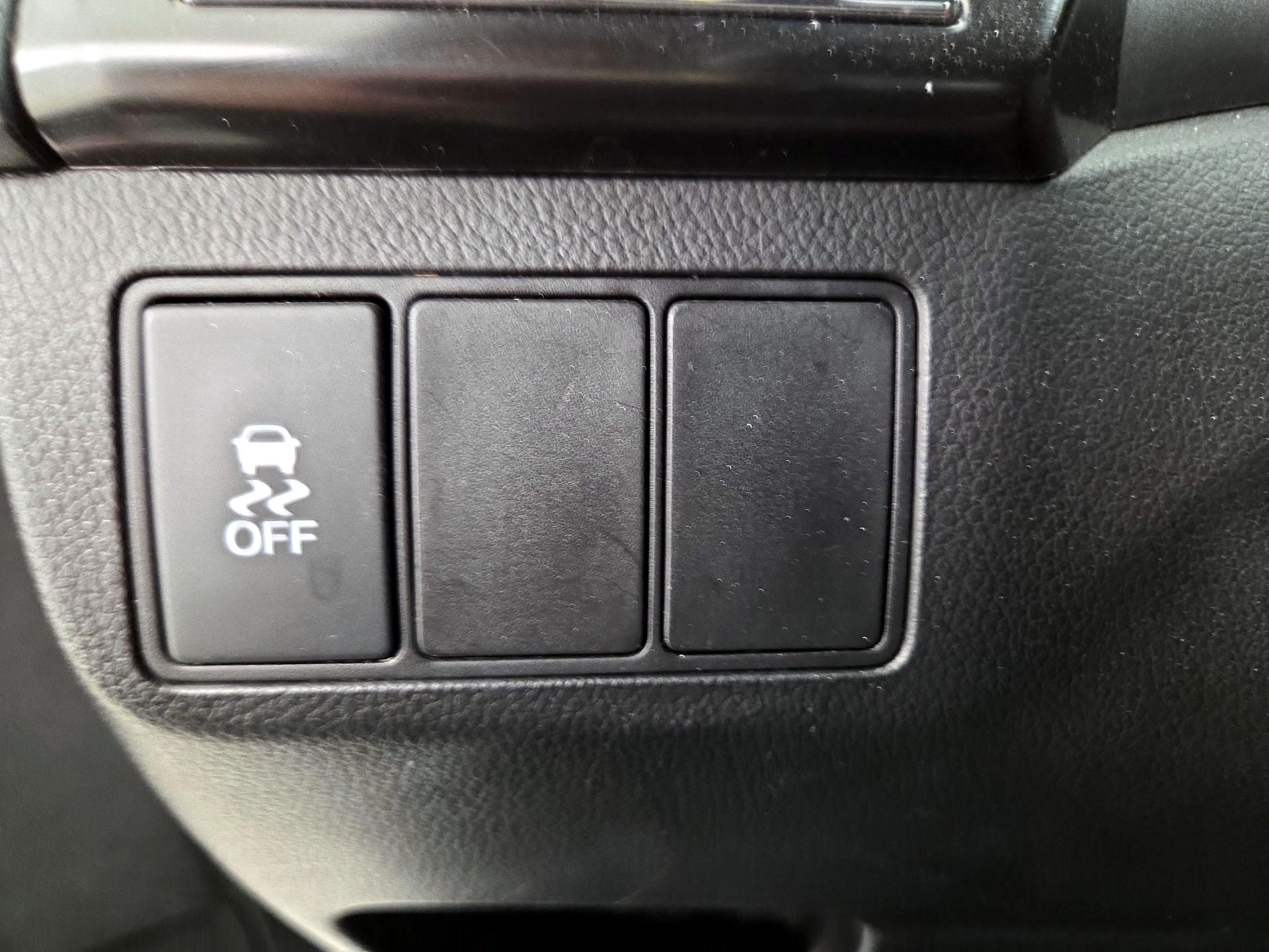 Thumbnail: 2015 Honda Civic - 13