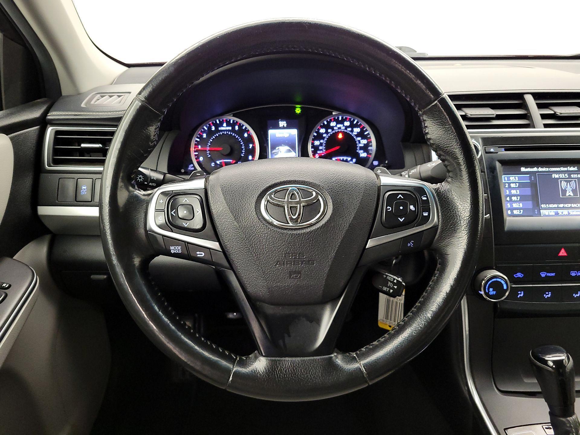 Thumbnail: 2015 Toyota Camry - 10