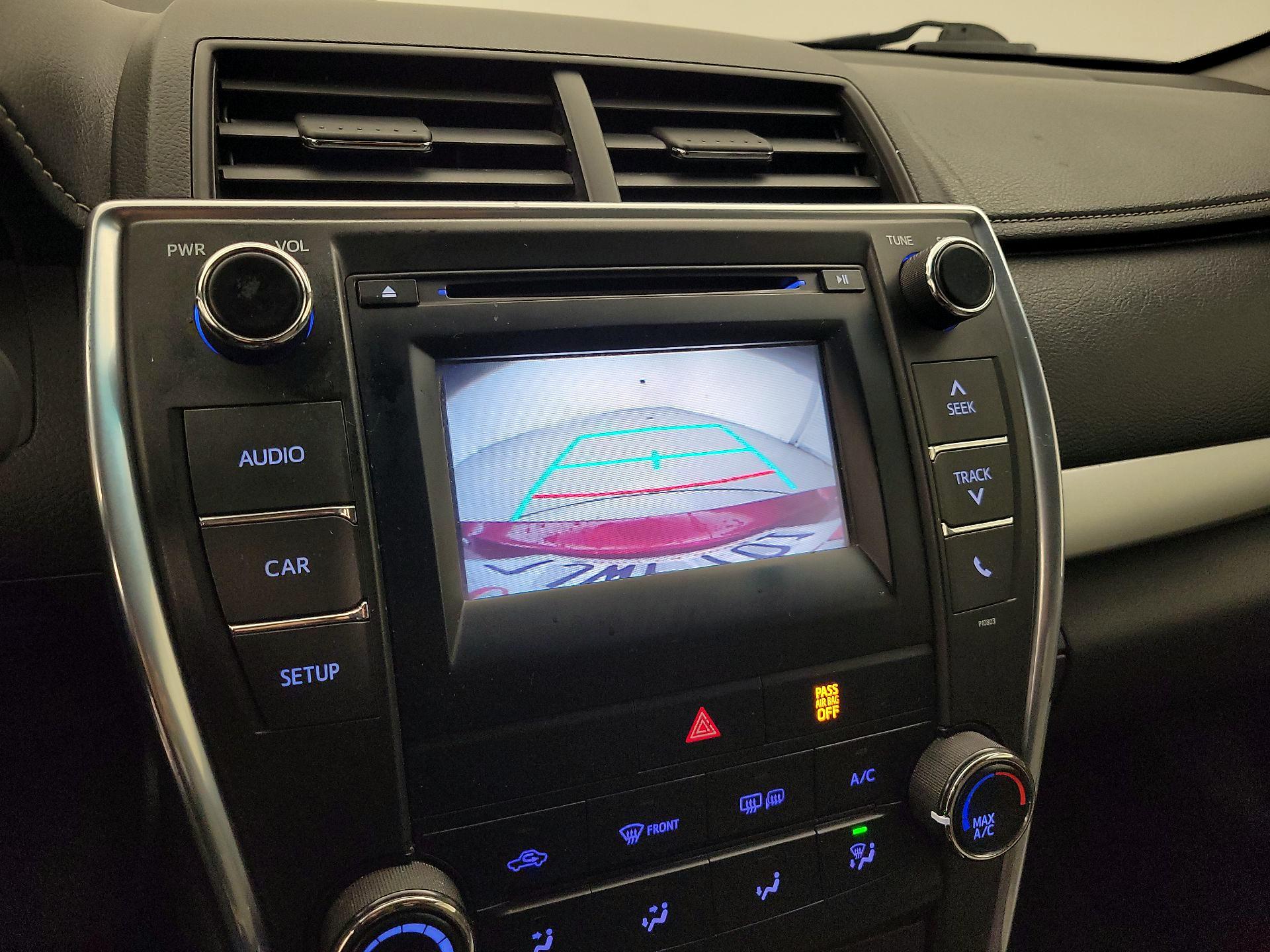 Thumbnail: 2015 Toyota Camry - 14