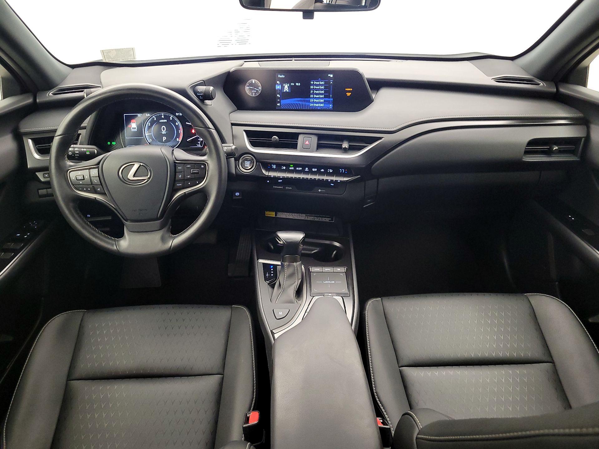 Thumbnail: 2022 Lexus UX - 9