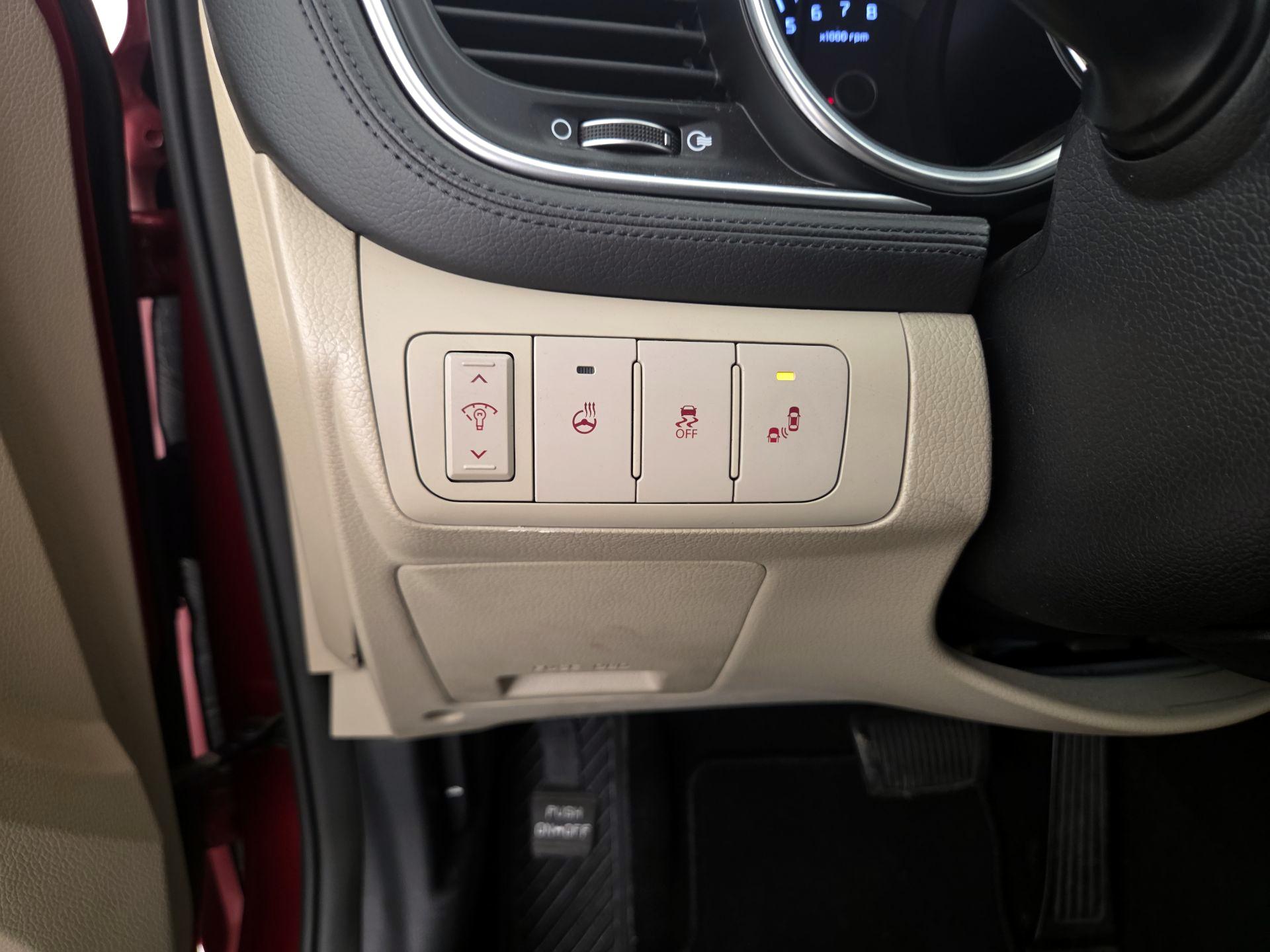 Thumbnail: 2014 Kia Optima - 13