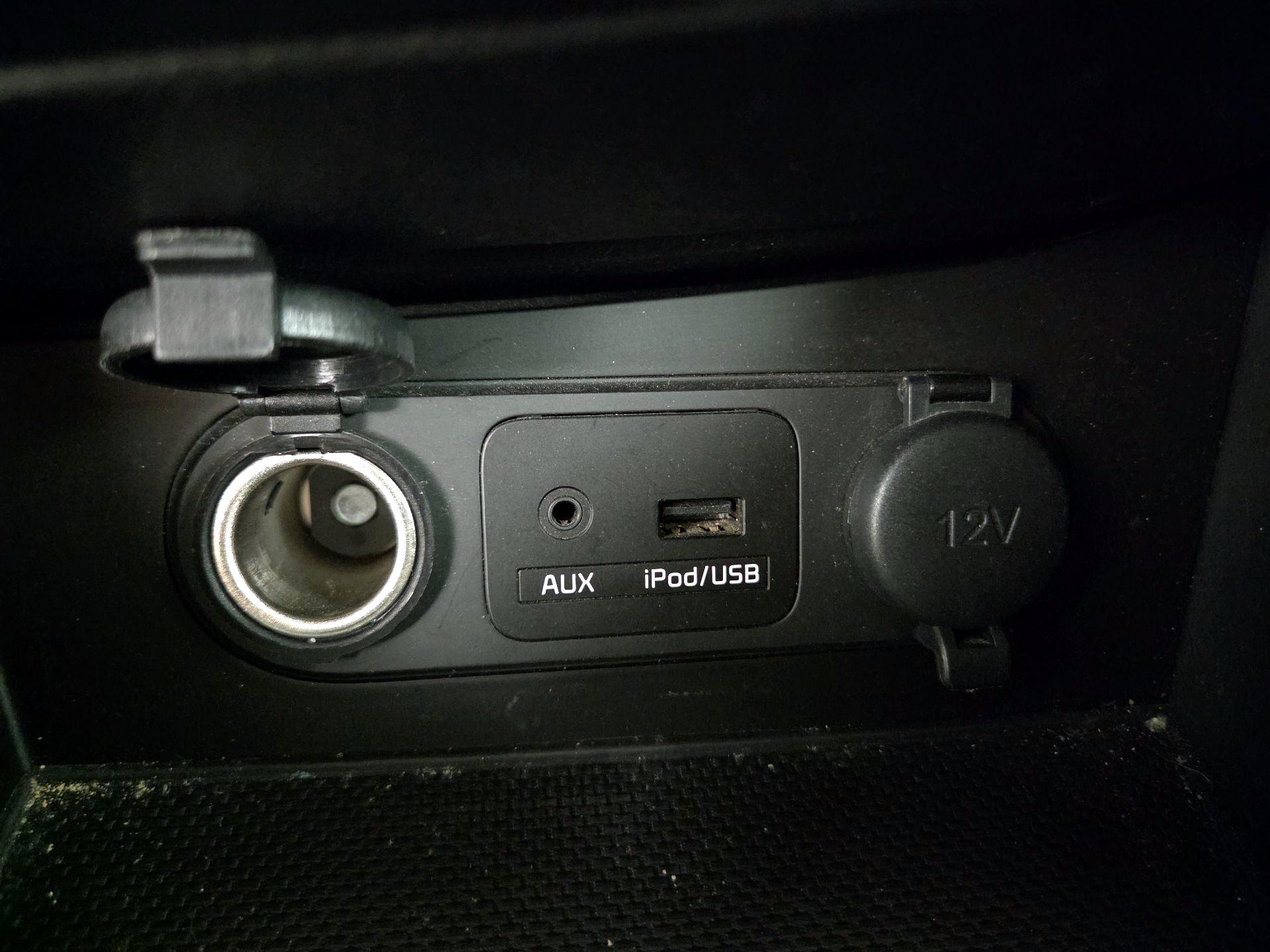 Thumbnail: 2014 Kia Optima - 19