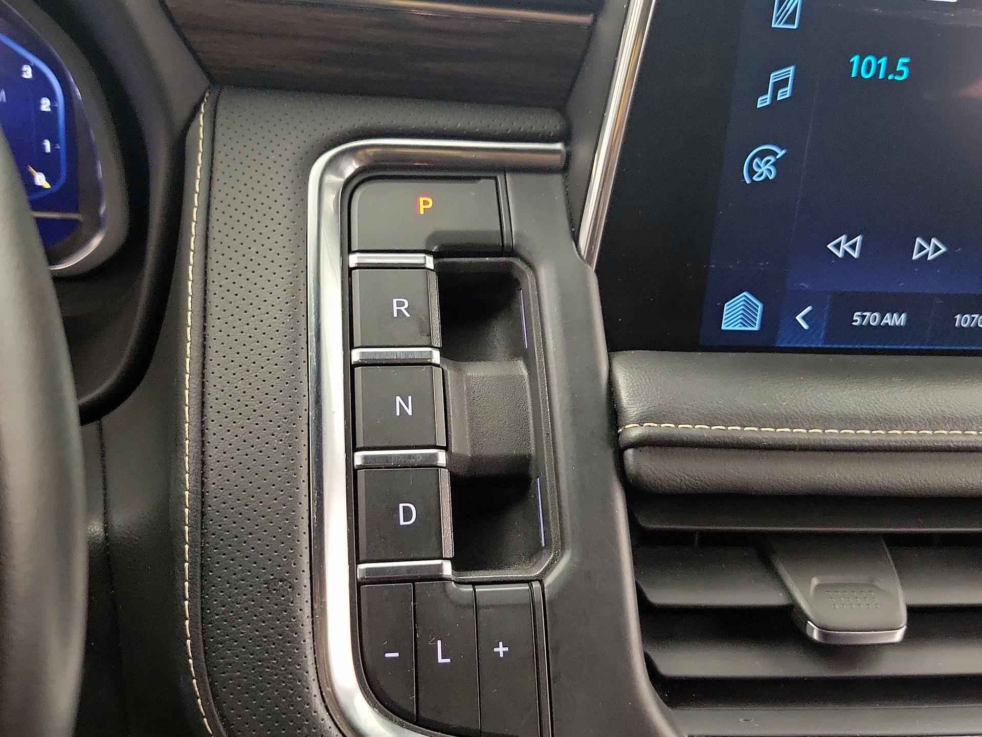 Thumbnail: 2023 Chevrolet Tahoe - 17