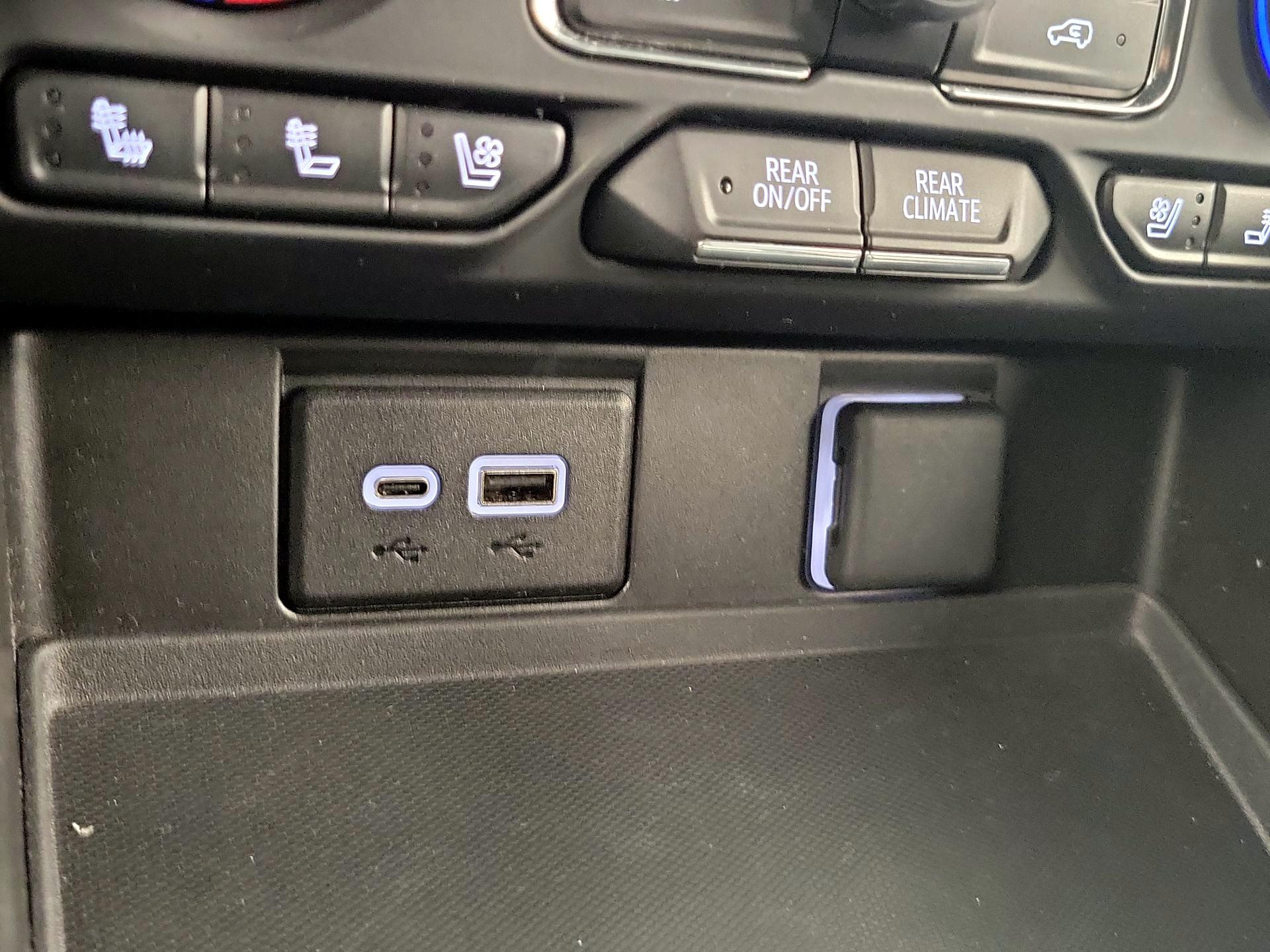 Thumbnail: 2023 Chevrolet Tahoe - 18