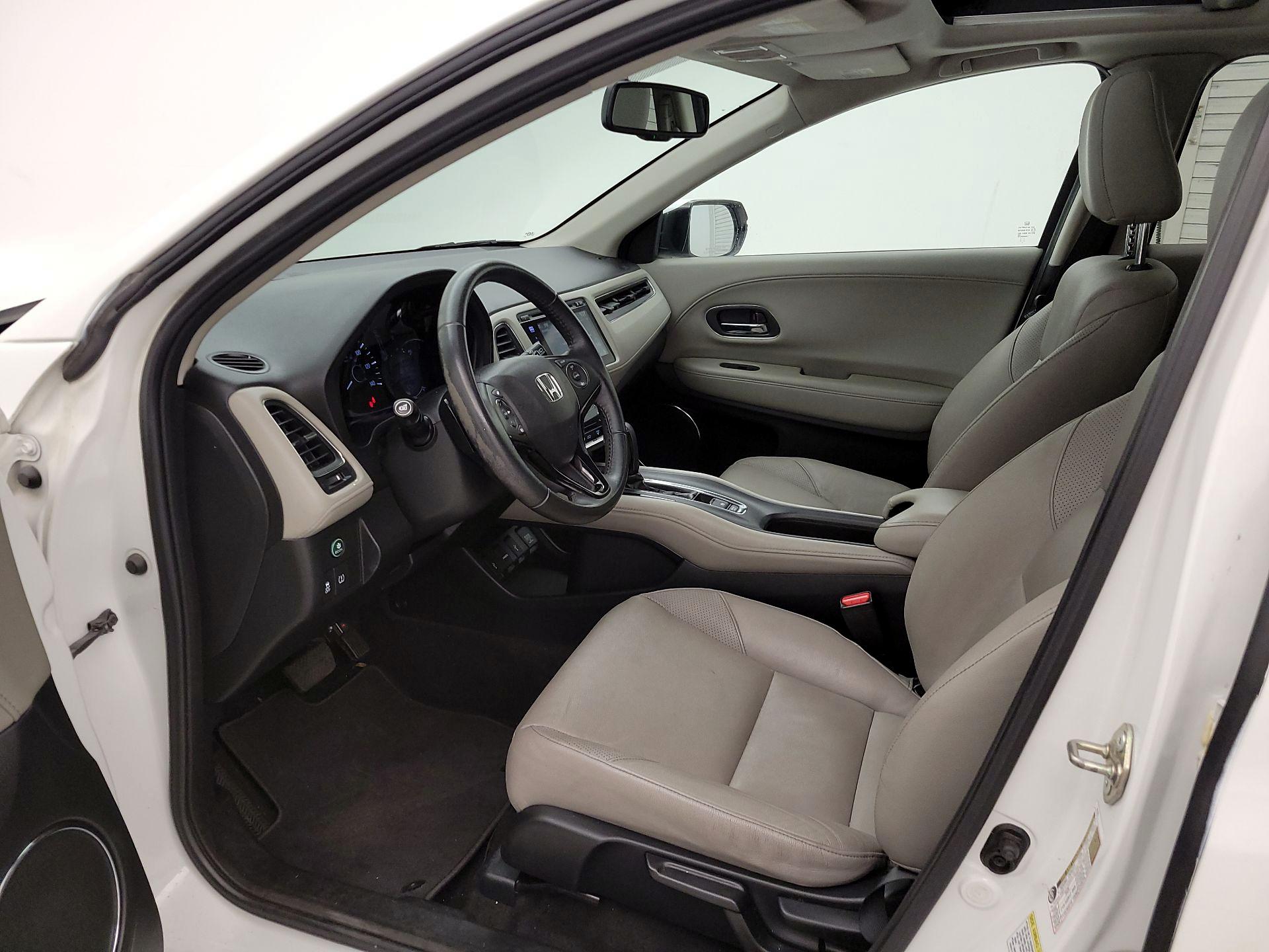 Thumbnail: 2016 Honda HR-V - 11