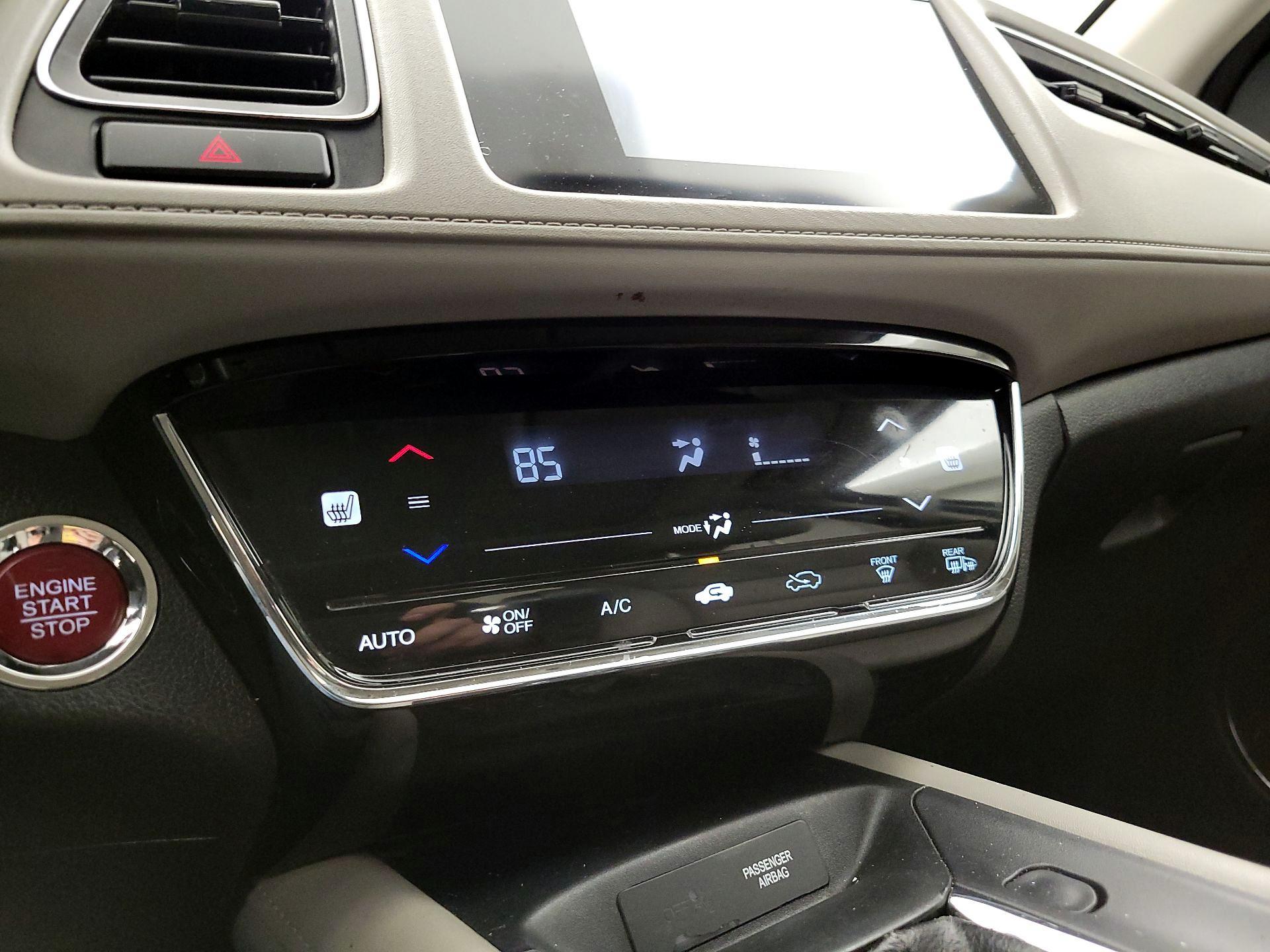 Thumbnail: 2016 Honda HR-V - 16