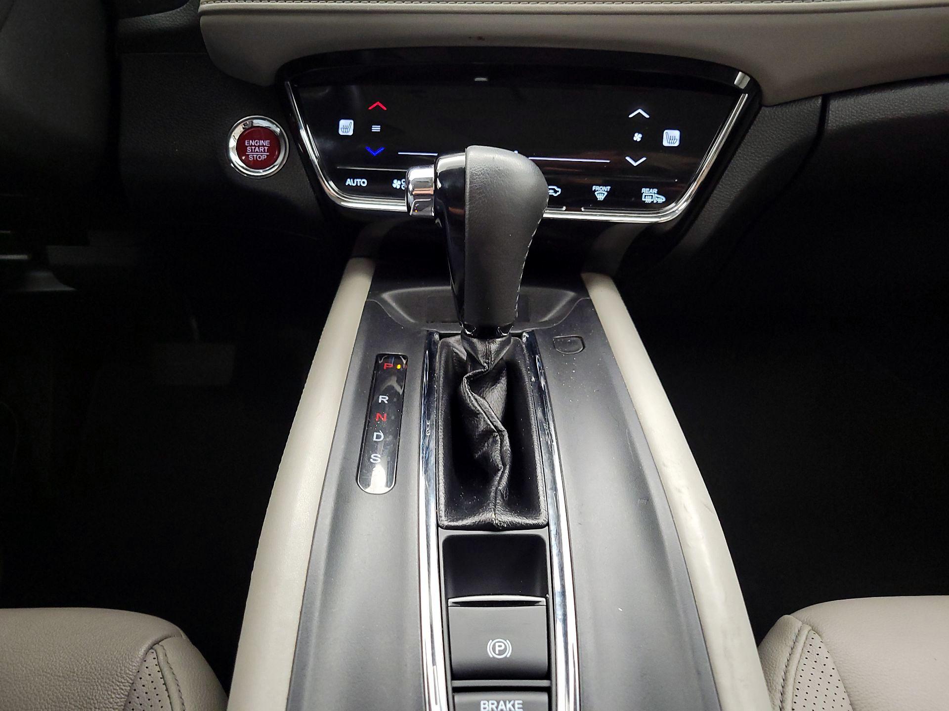 Thumbnail: 2016 Honda HR-V - 17