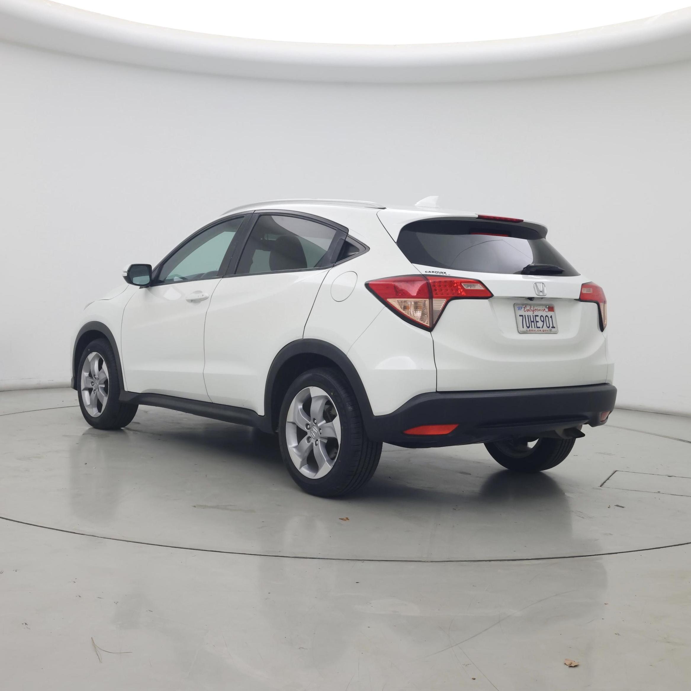 Thumbnail: 2016 Honda HR-V - 2