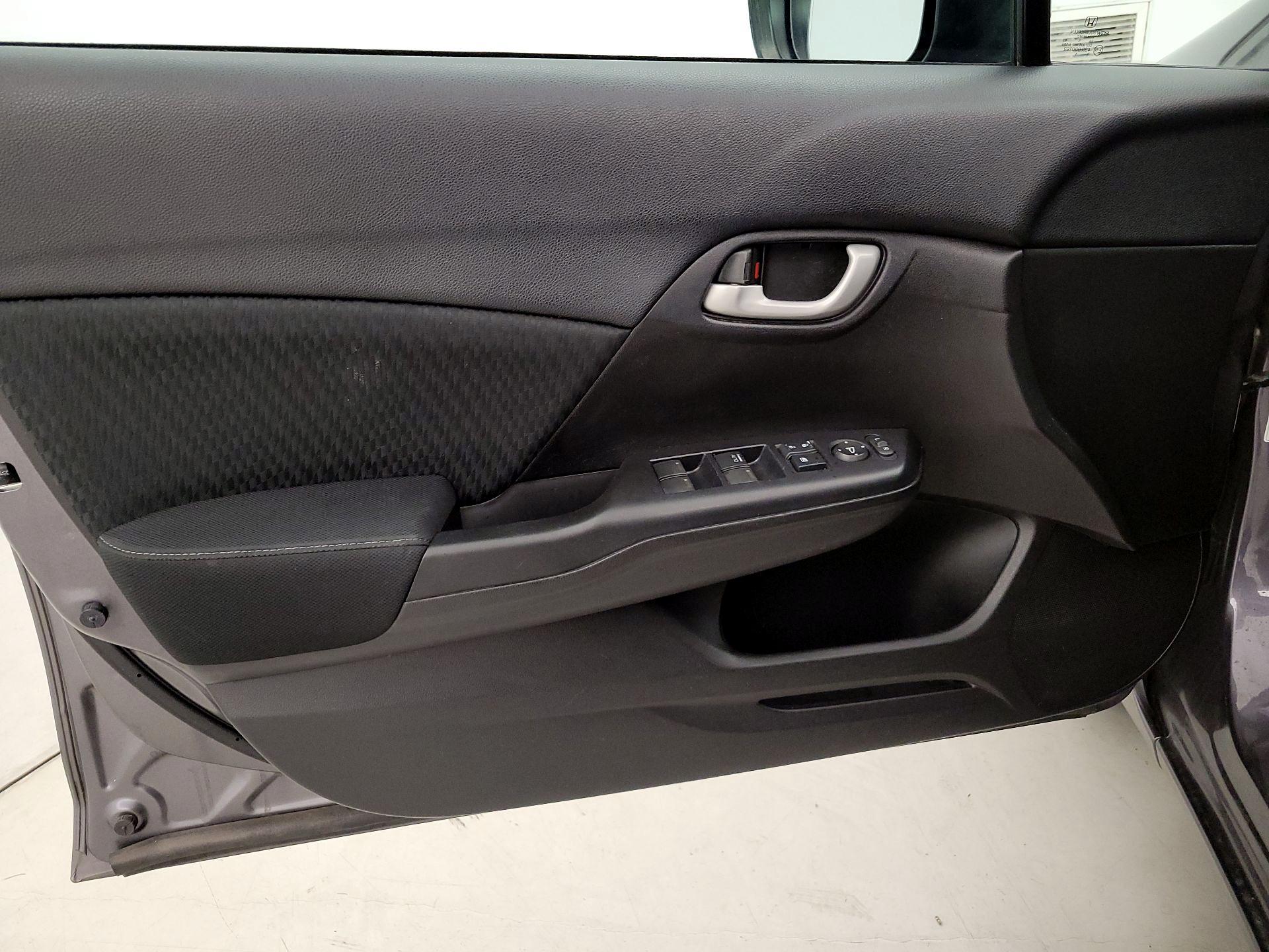 Thumbnail: 2015 Honda Civic - 12