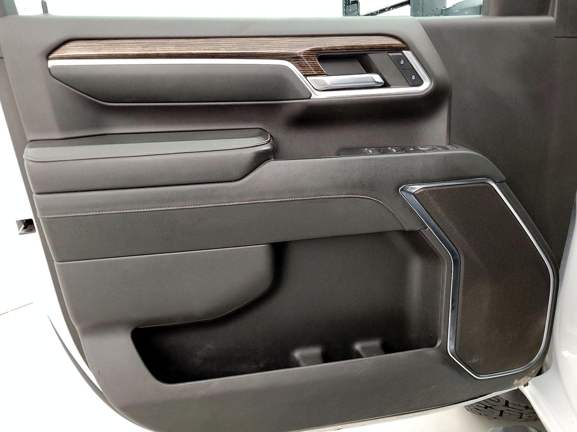 Thumbnail: 2024 GMC Sierra 2500 - 12