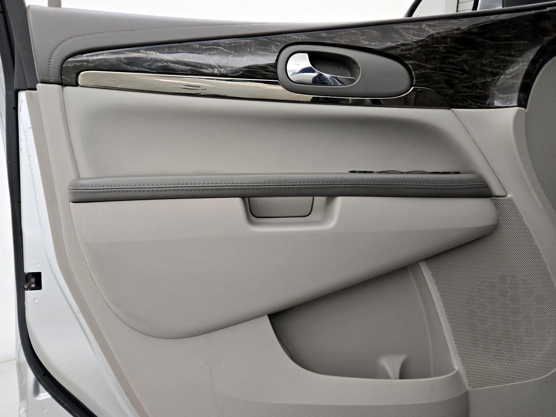 Thumbnail: 2014 Buick Enclave - 12