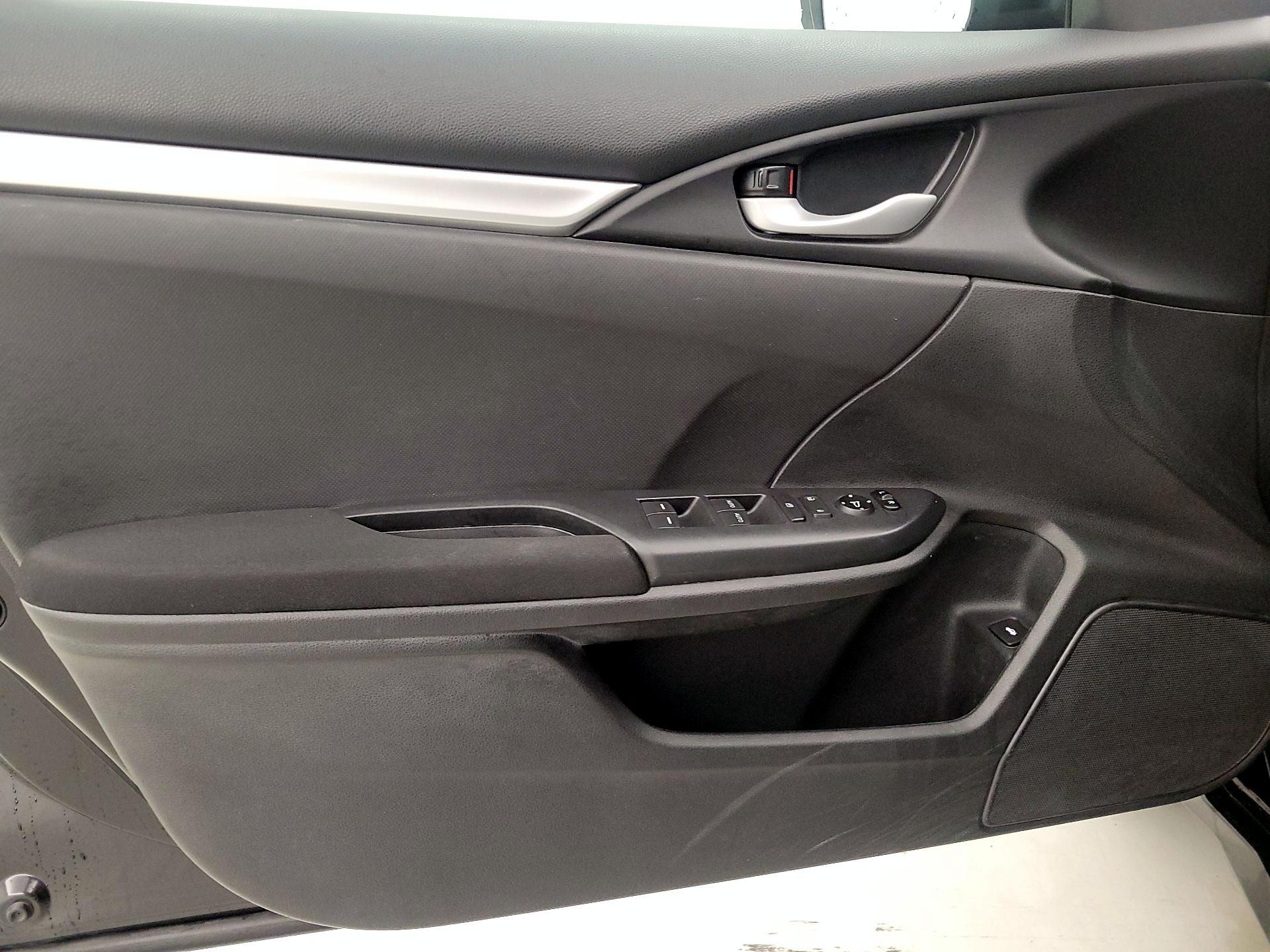 Thumbnail: 2018 Honda Civic - 12