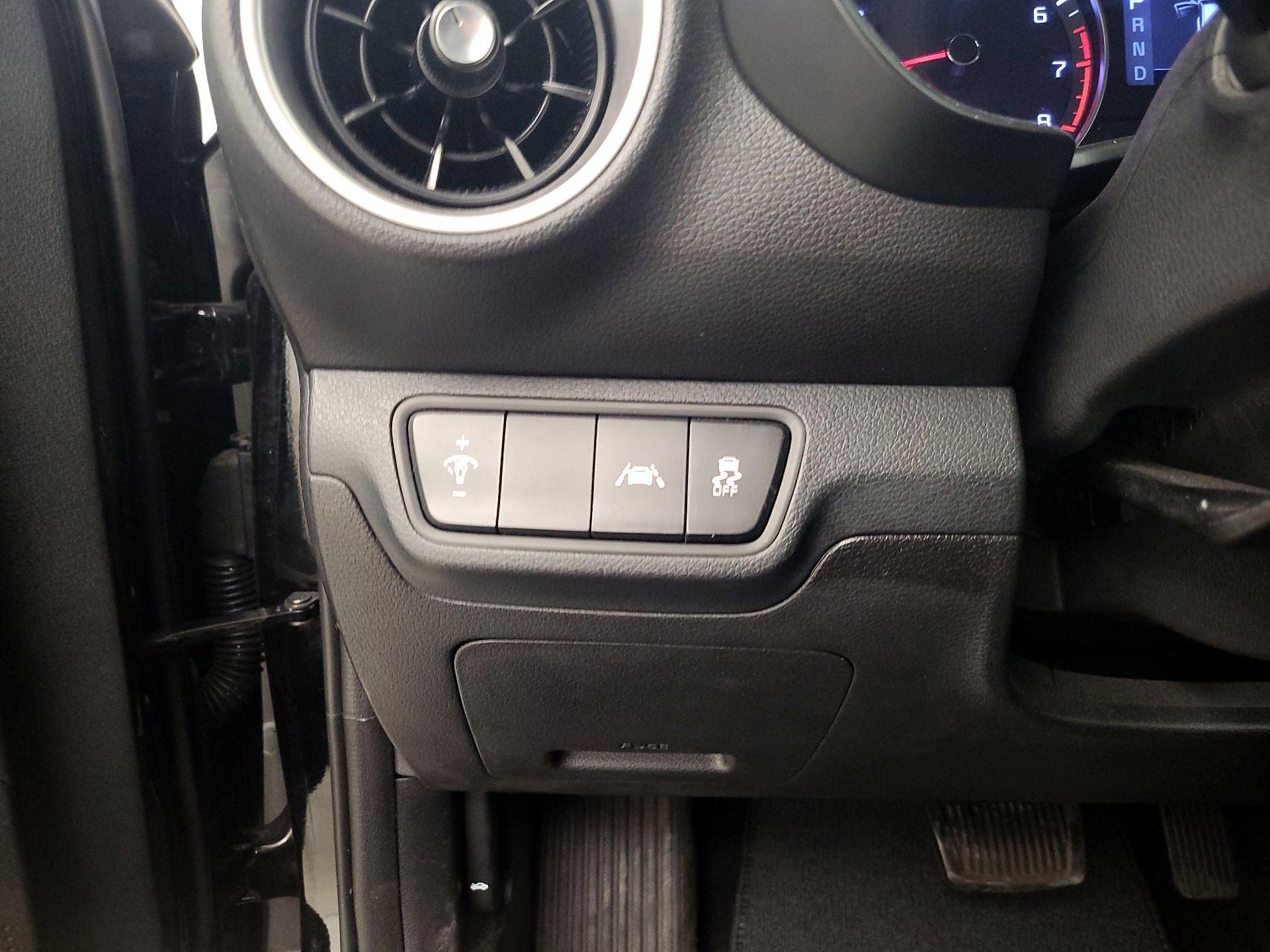 Thumbnail: 2021 Kia Forte - 13