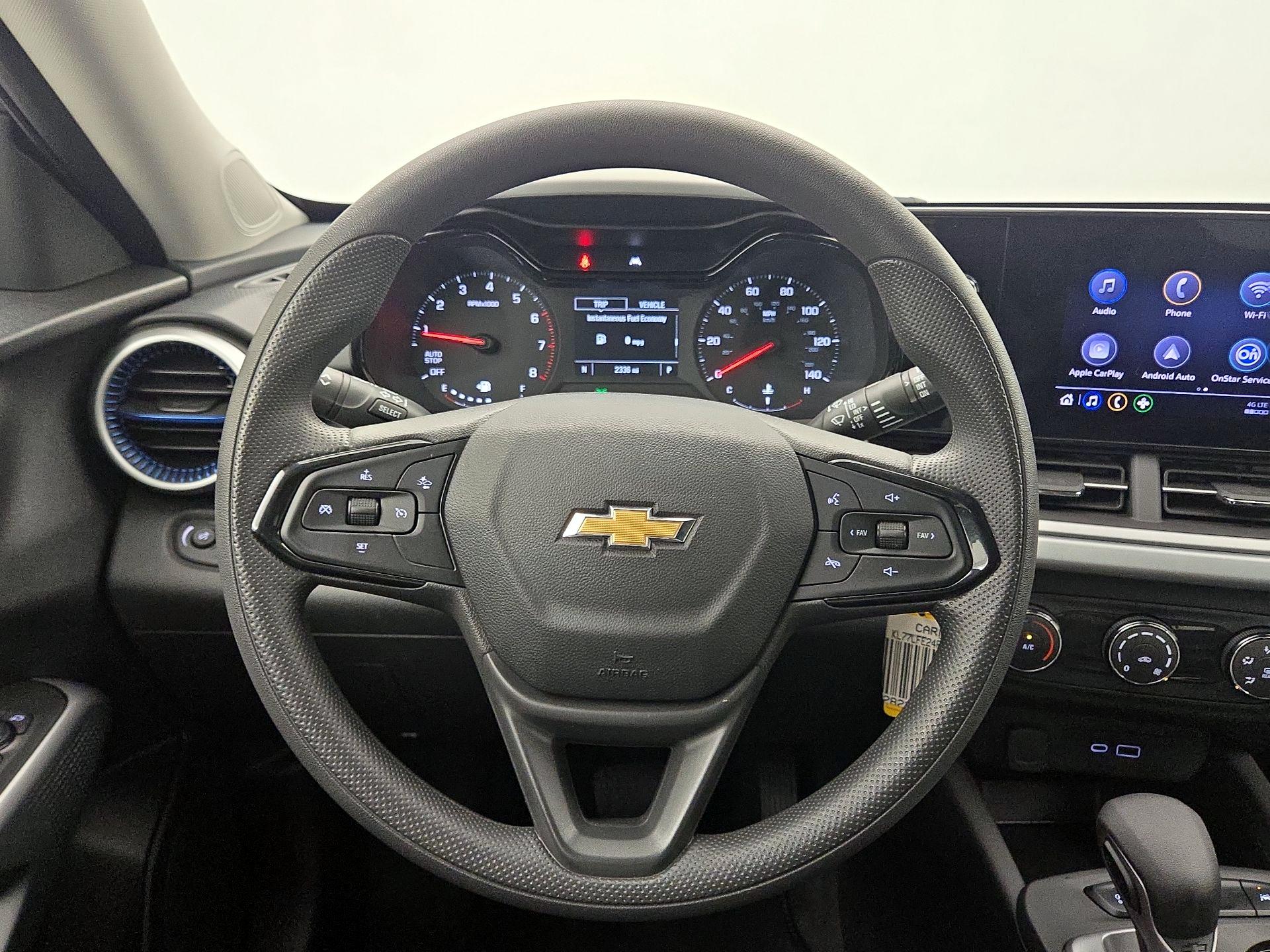 Thumbnail: 2024 Chevrolet Trax - 10