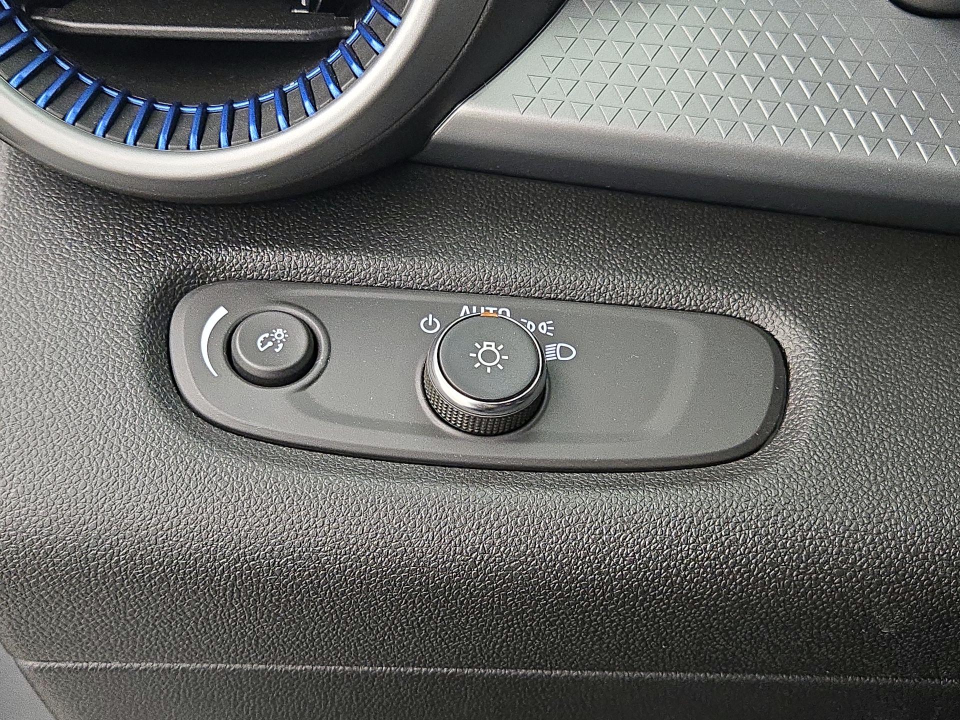 Thumbnail: 2024 Chevrolet Trax - 13