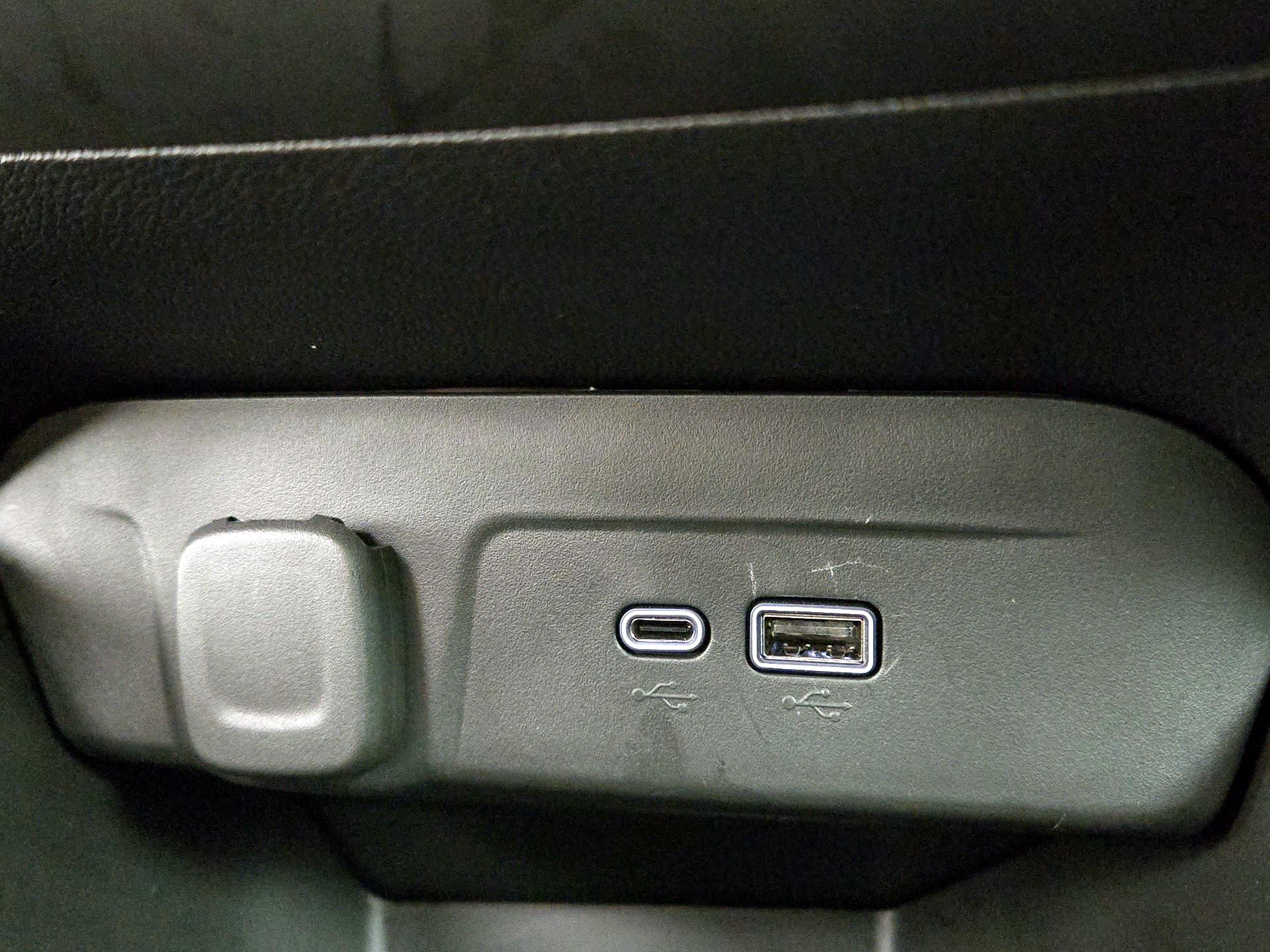 Thumbnail: 2024 Chevrolet Trax - 18