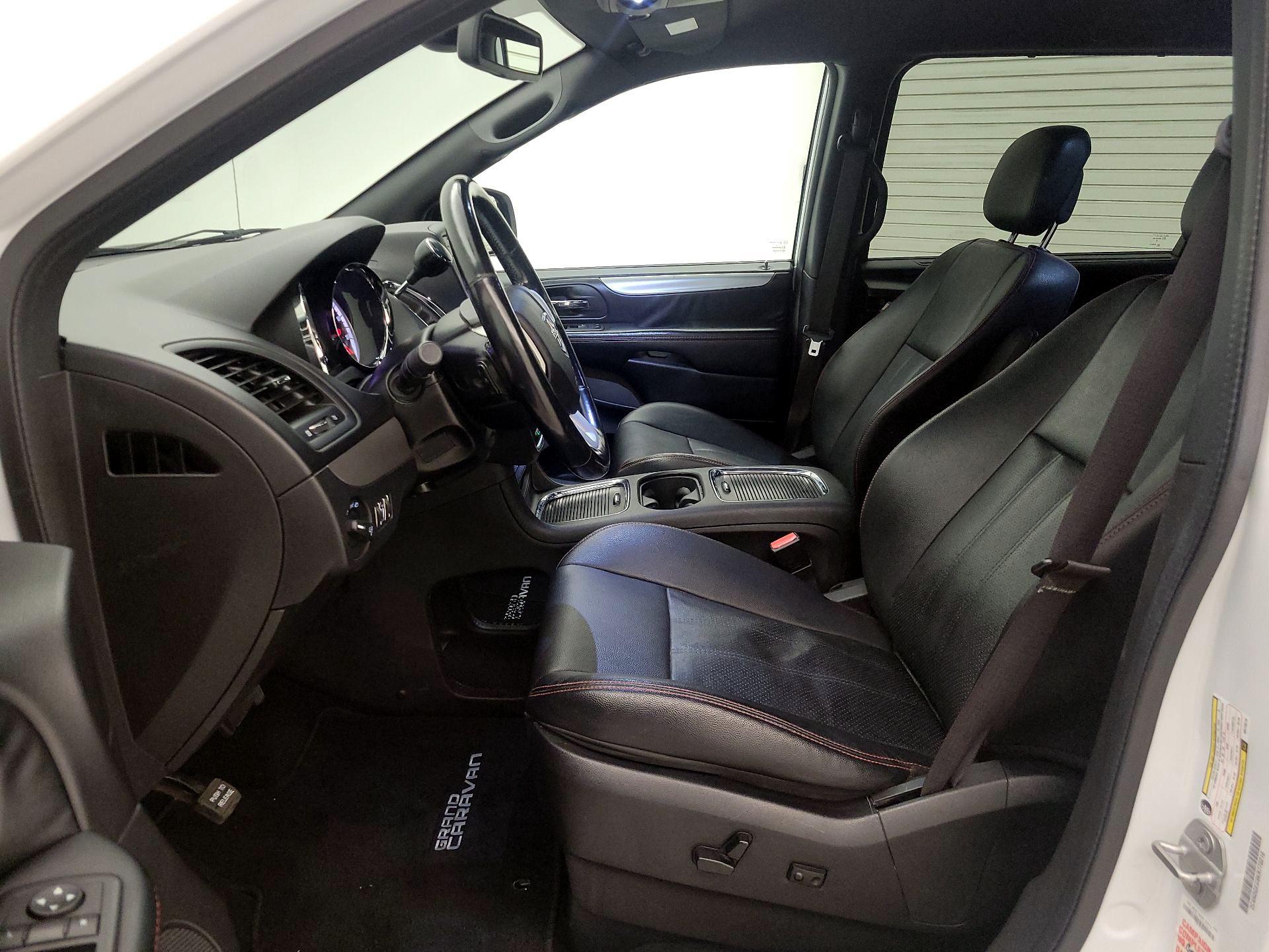 Thumbnail: 2019 Dodge Grand Caravan - 11