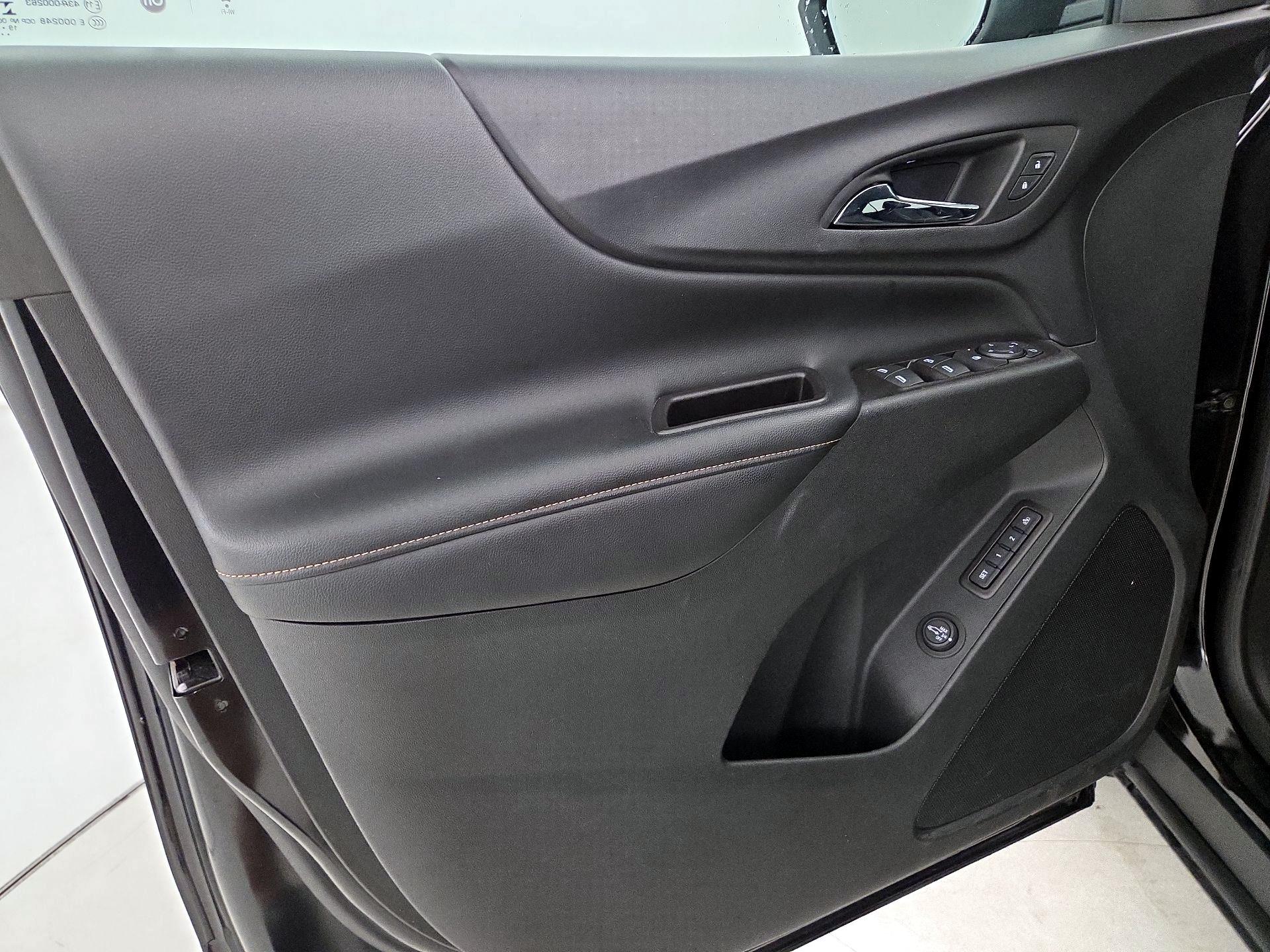 Thumbnail: 2020 Chevrolet Equinox - 12