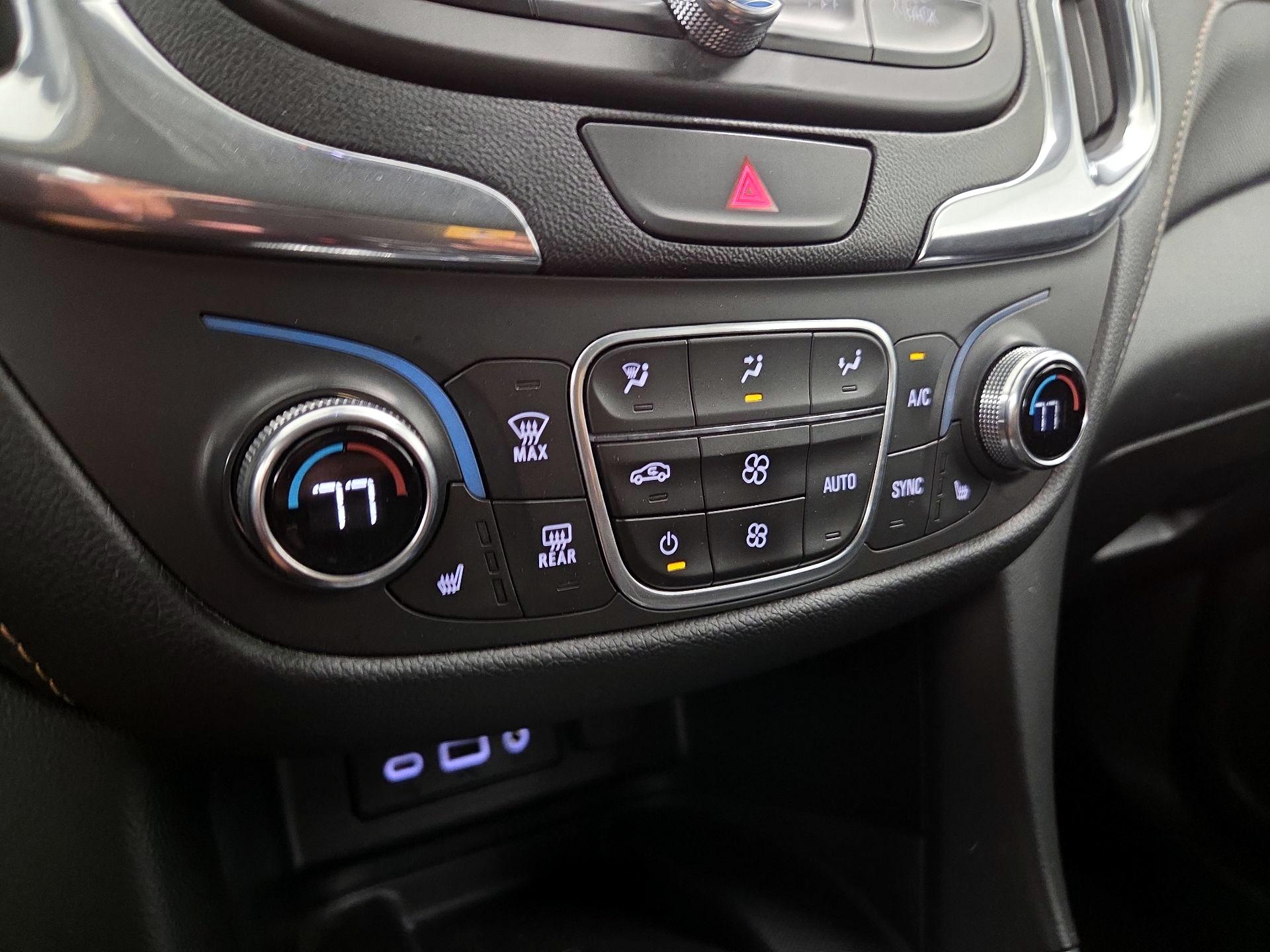 Thumbnail: 2020 Chevrolet Equinox - 16