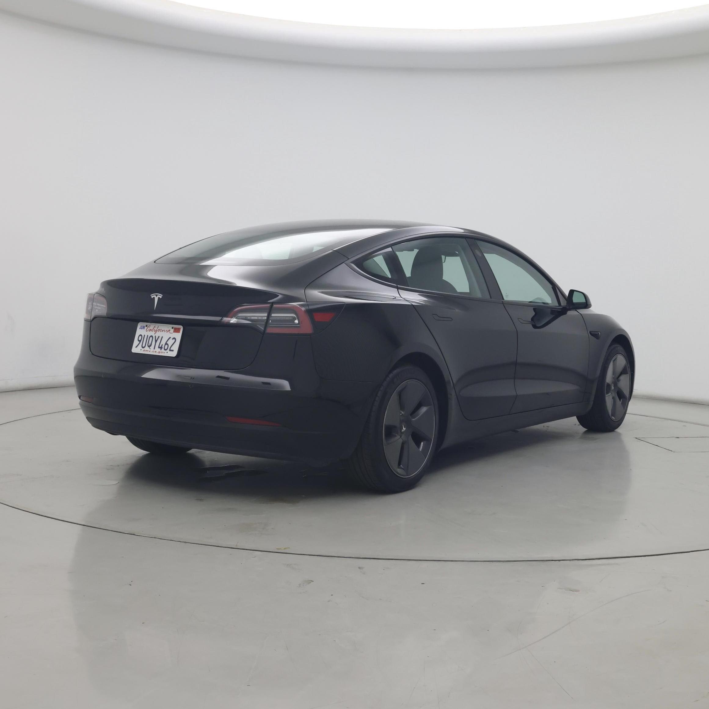 Thumbnail: 2021 Tesla Model 3 - 8