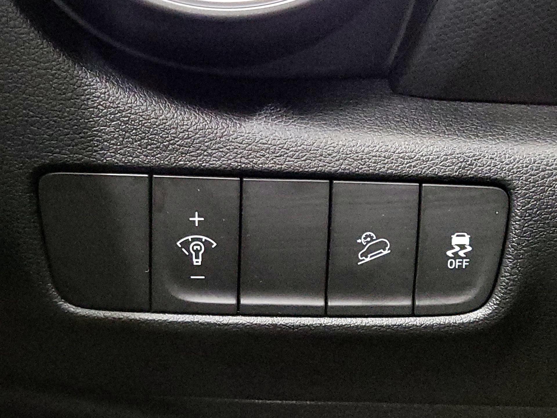 Thumbnail: 2023 Hyundai Kona - 13