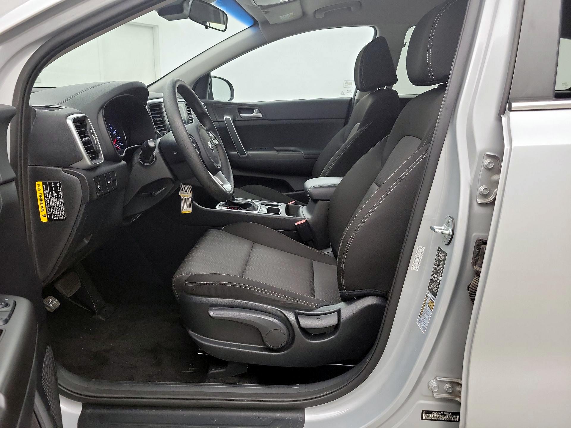 Thumbnail: 2020 Kia Sportage - 11