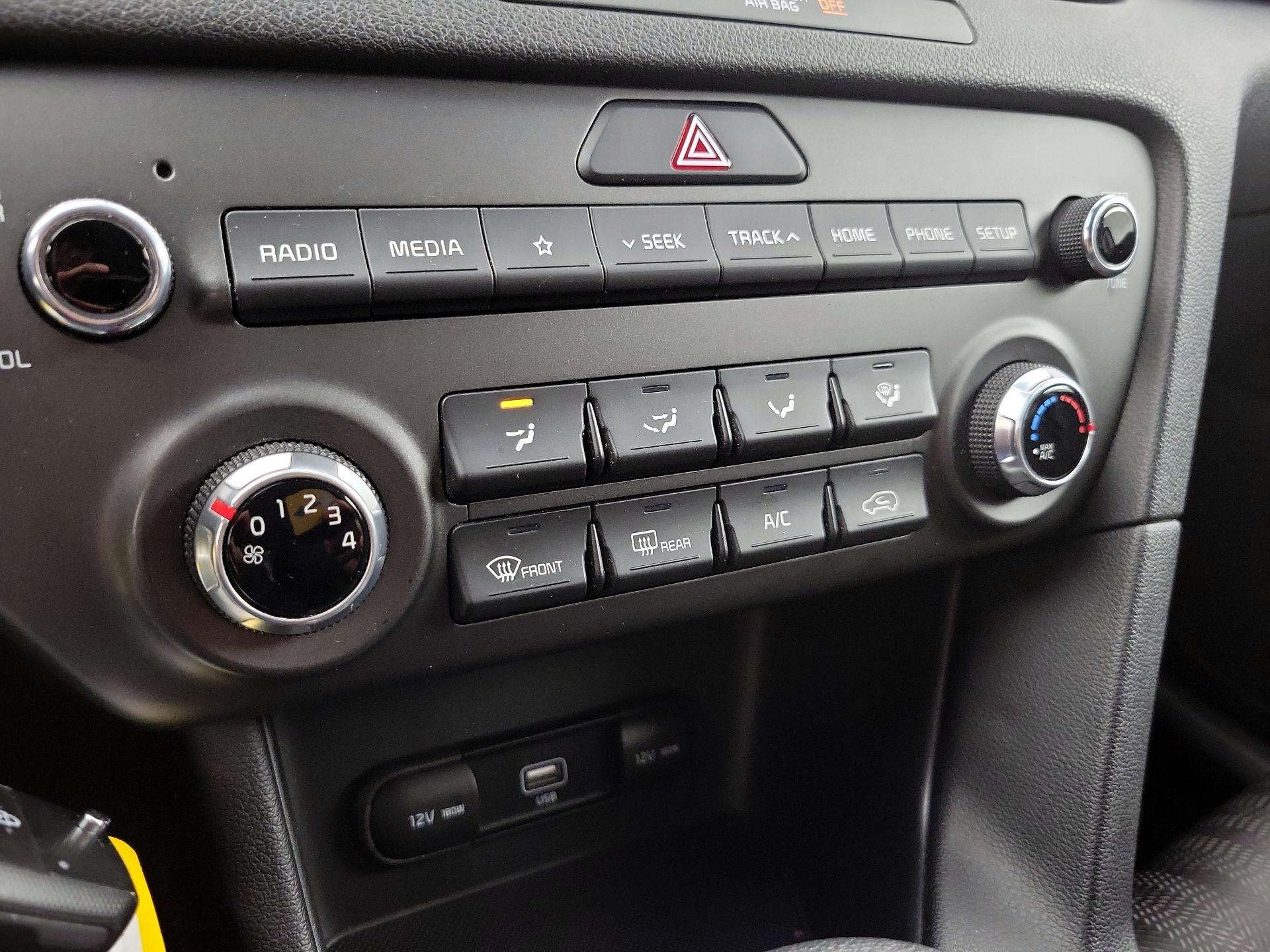 Thumbnail: 2020 Kia Sportage - 16