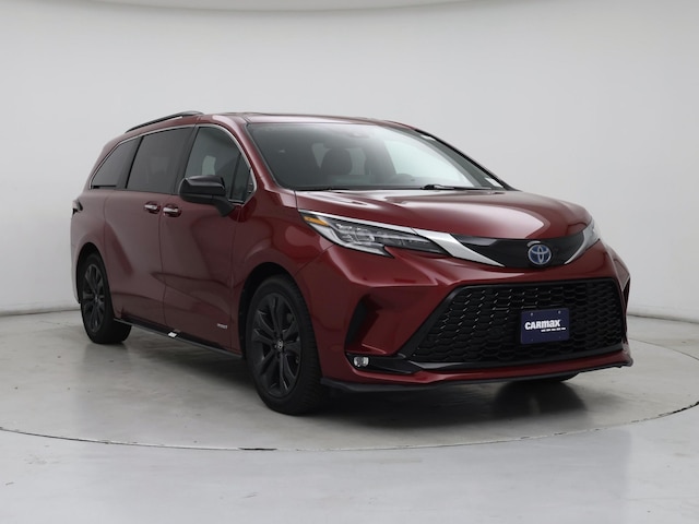 Red 2021 Toyota Sienna XSE 7-Passenger FWD Minivan Front-Wheel Drive Automatic